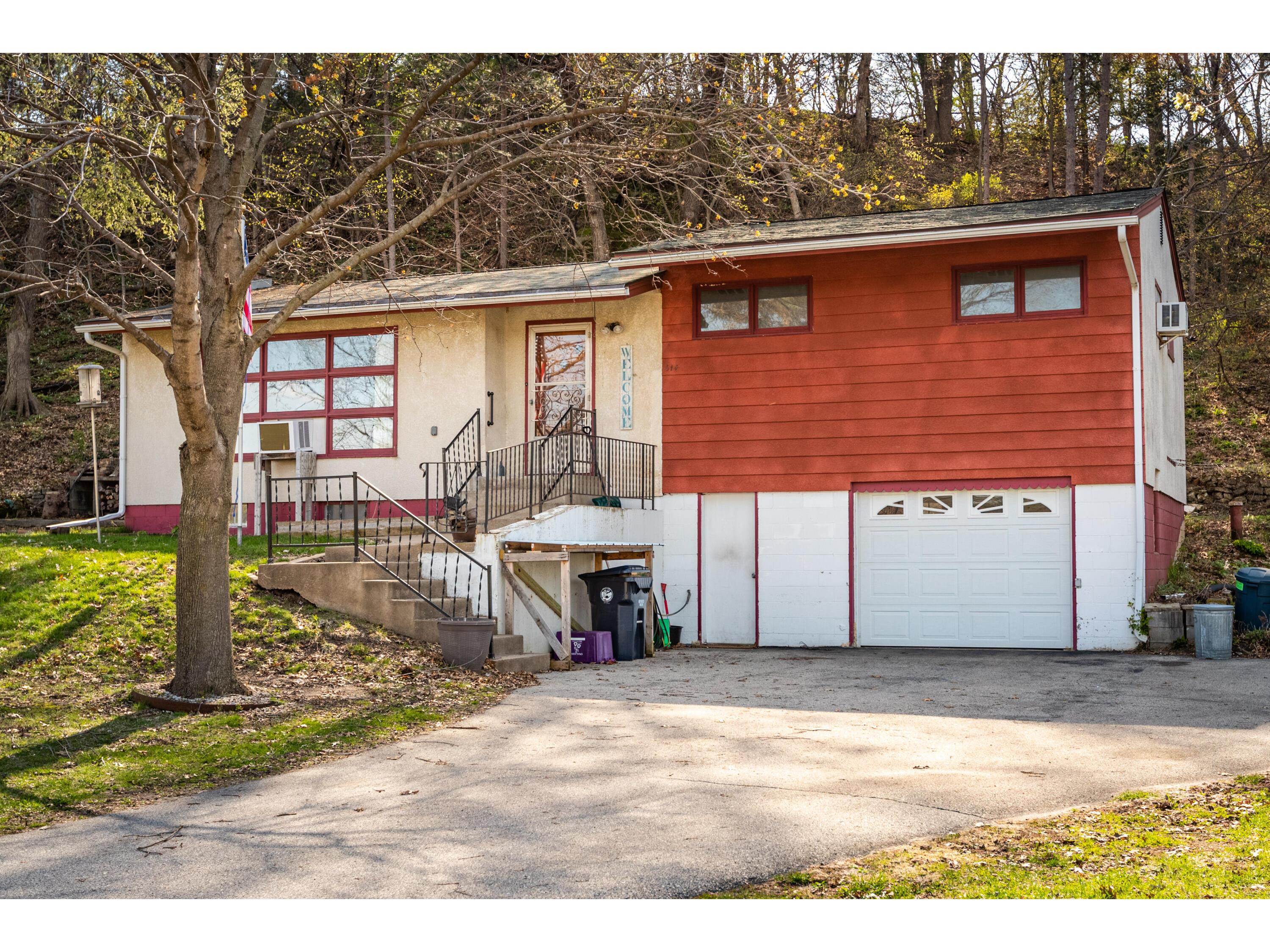 514 Oak Forest Onalaska WI 54650 1831997 image1