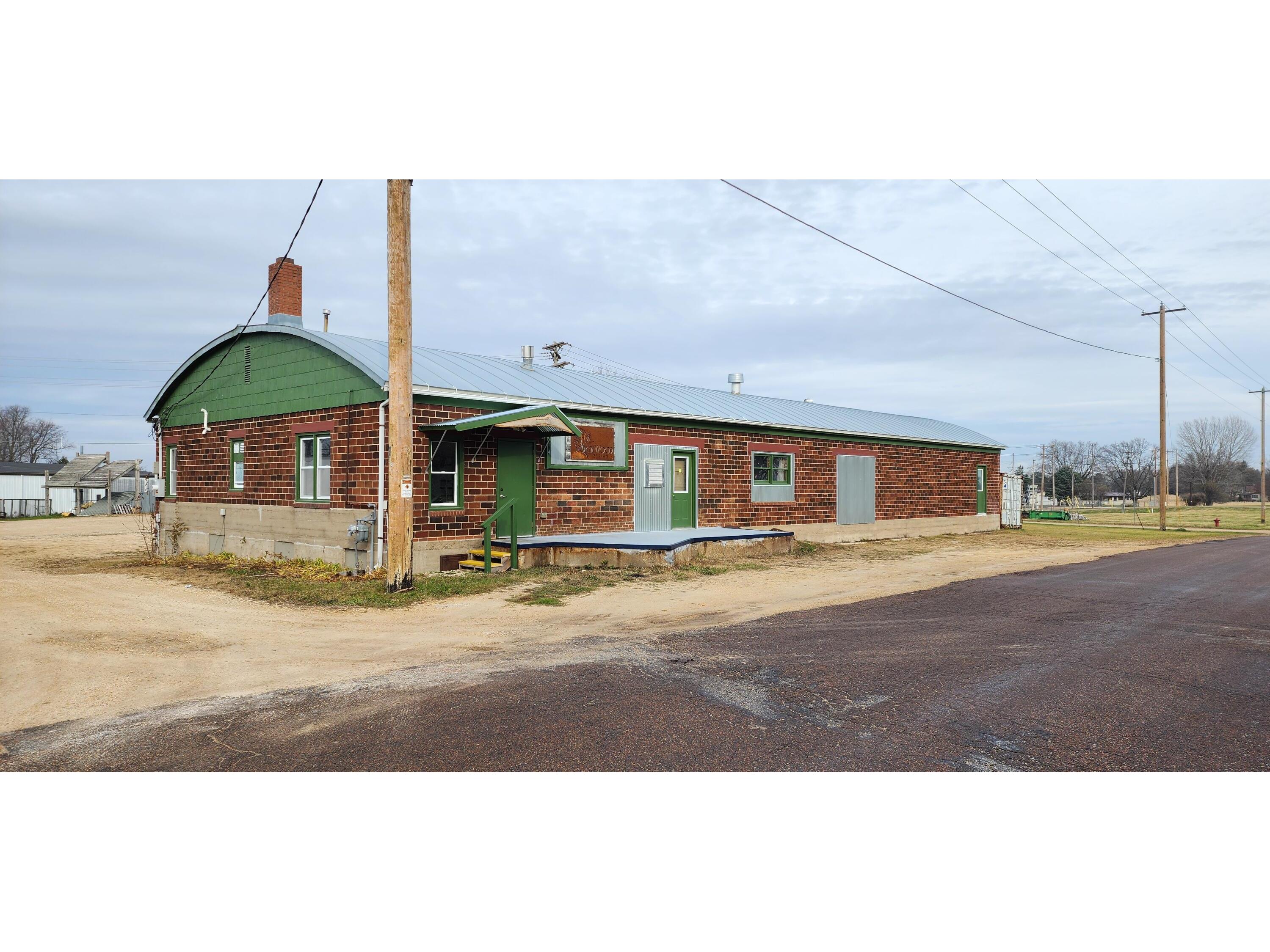 514 Railroad Viroqua WI 54665 1899793 image1