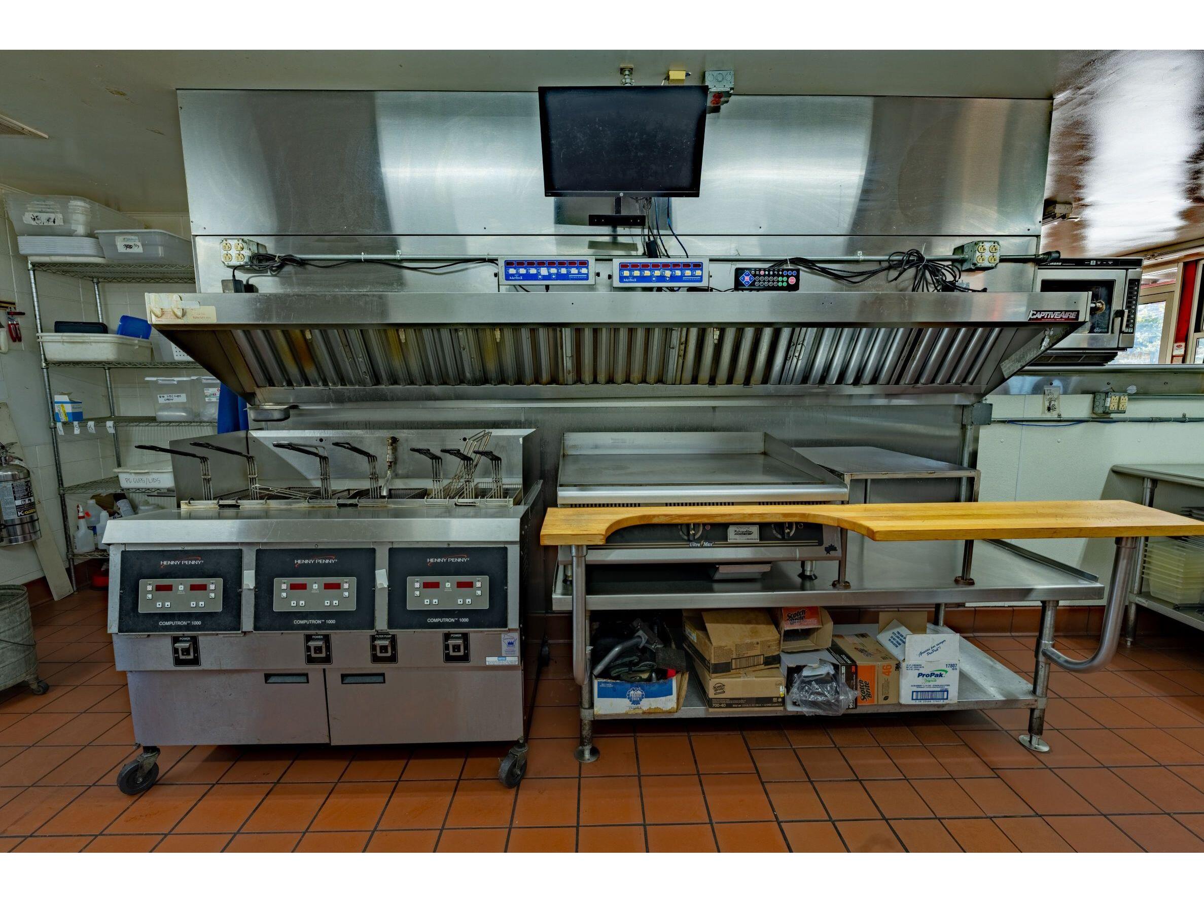 514 S Water St Sparta WI 54656 1937692 image10