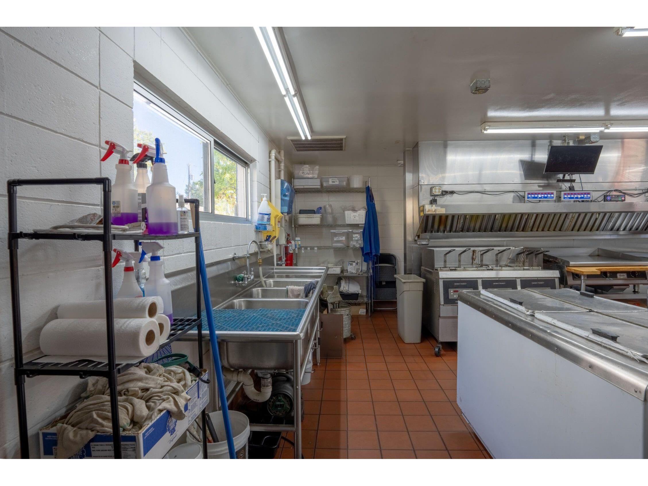 514 S Water St Sparta WI 54656 1937692 image15