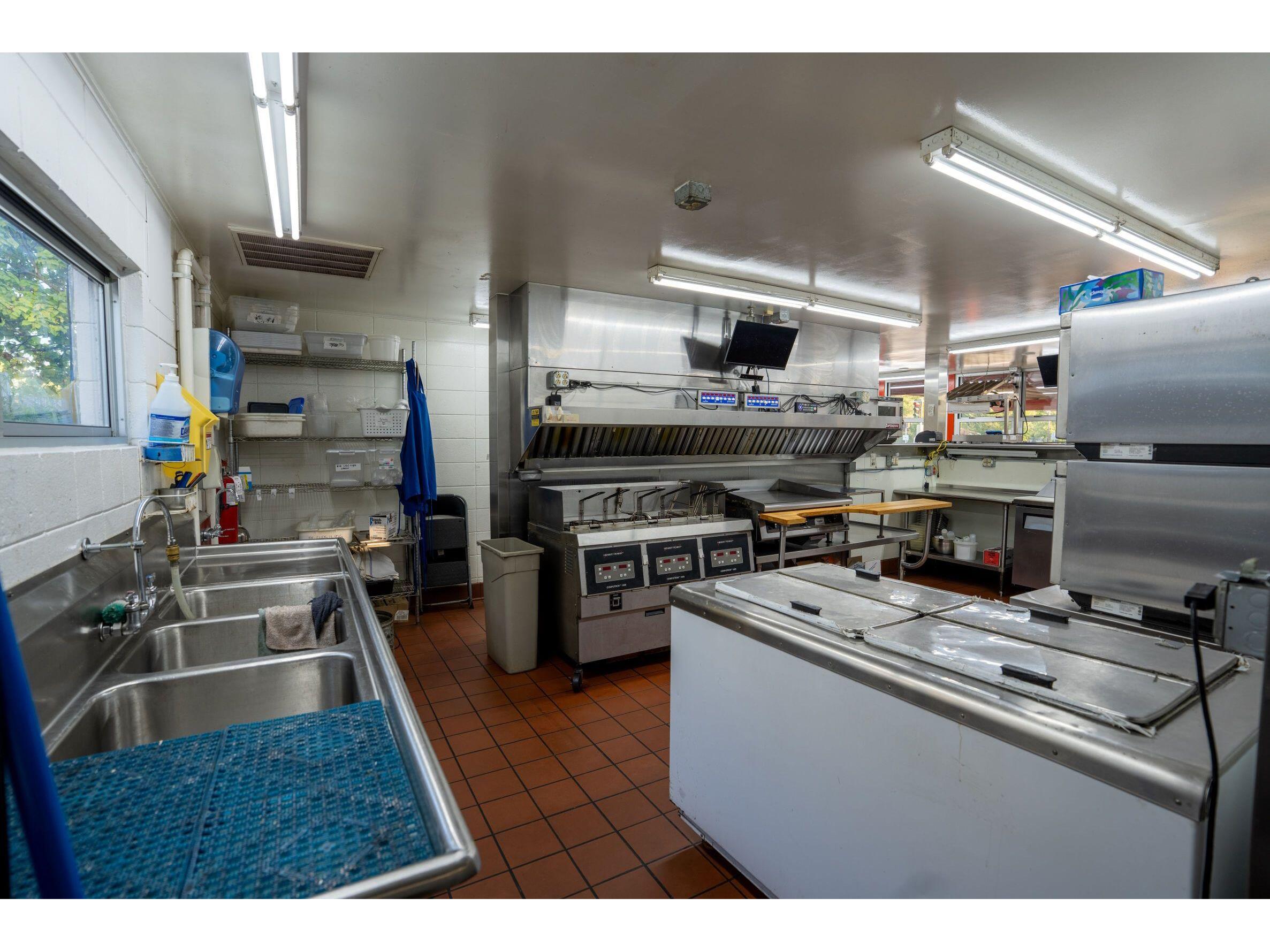 514 S Water St Sparta WI 54656 1937692 image16