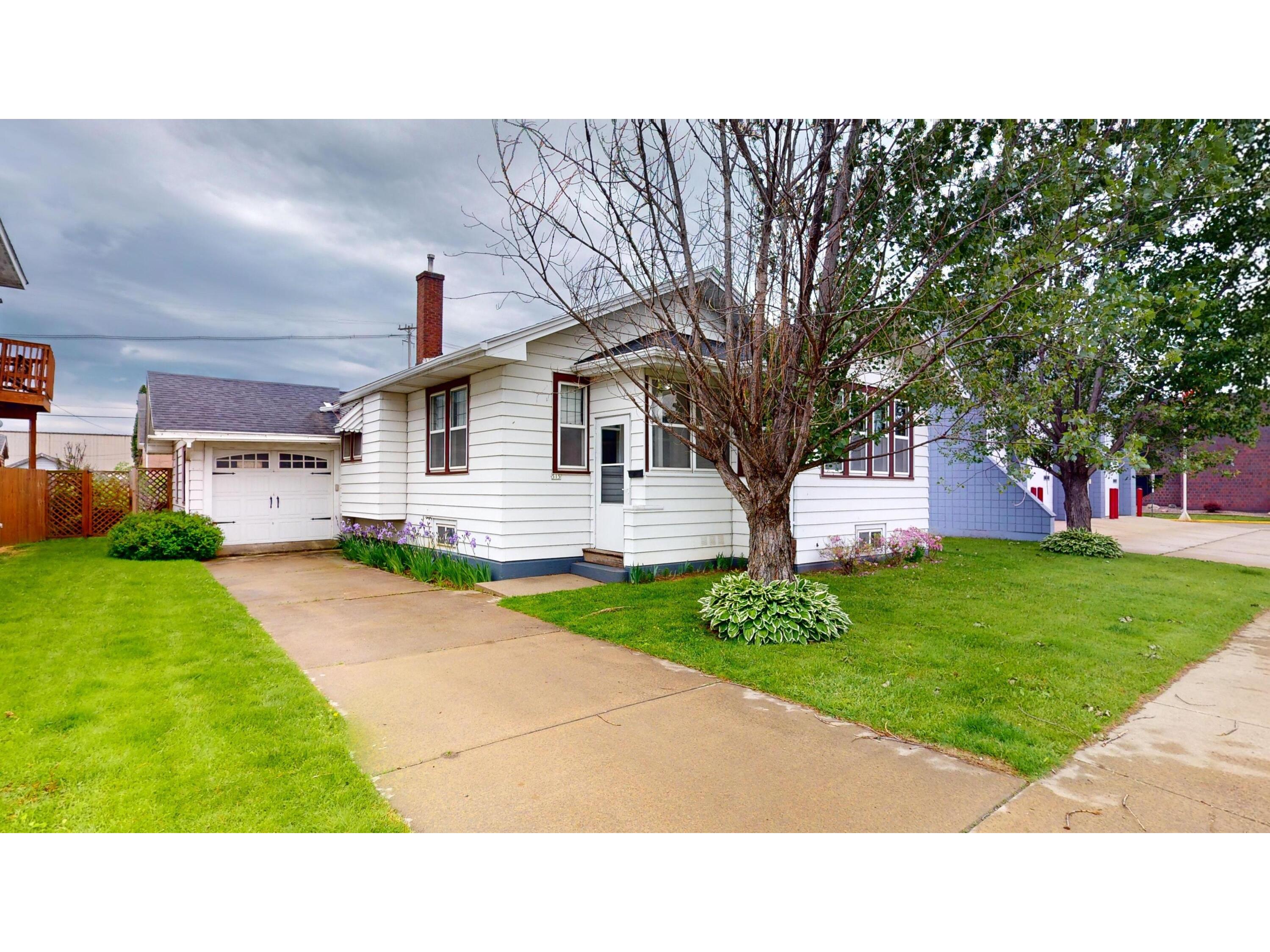 515 W Main Arcadia WI 54612 1876888 image1