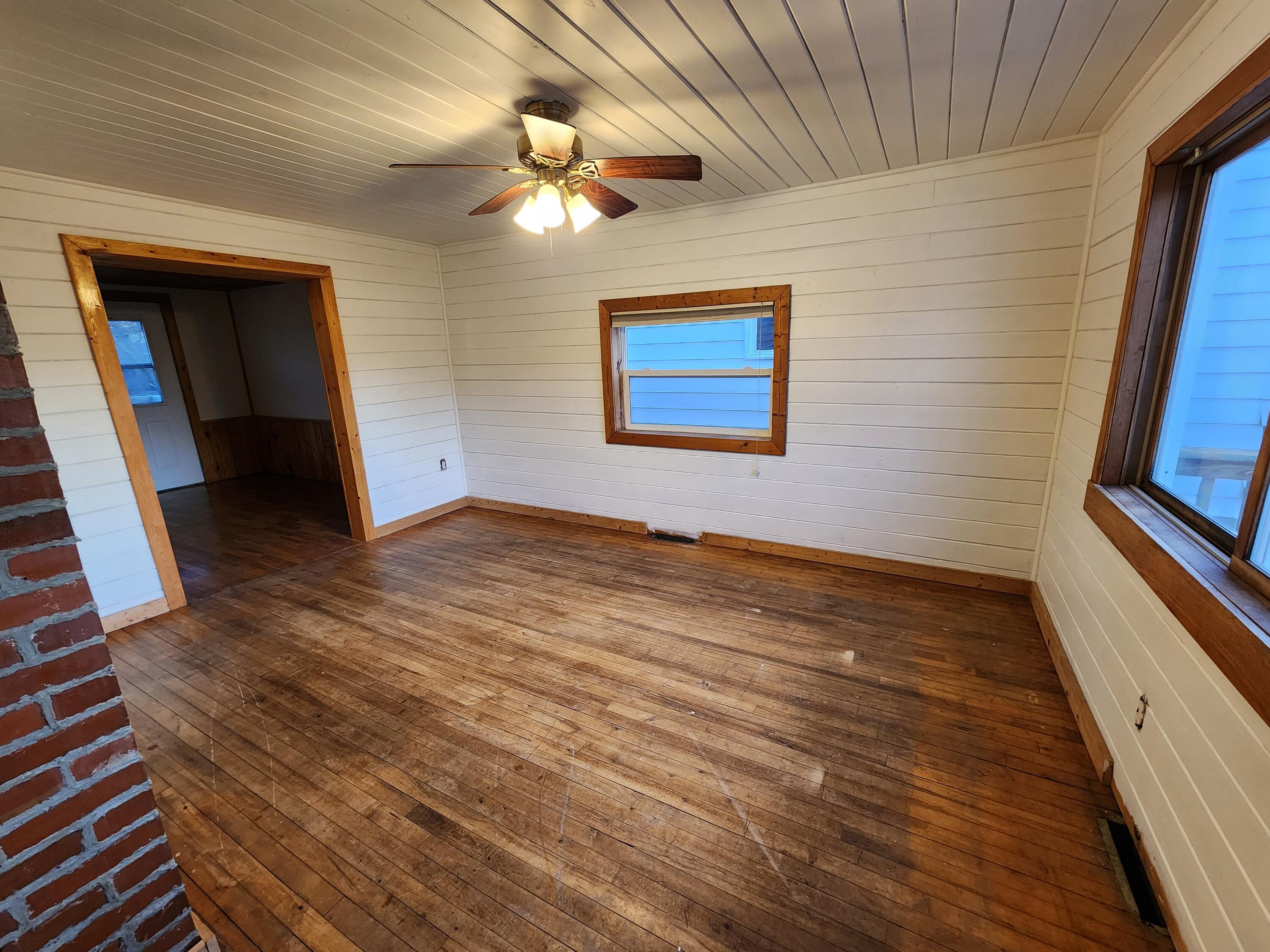 516 Albion, Cashton, WI, 54619 MLS 1867230 Edina Realty