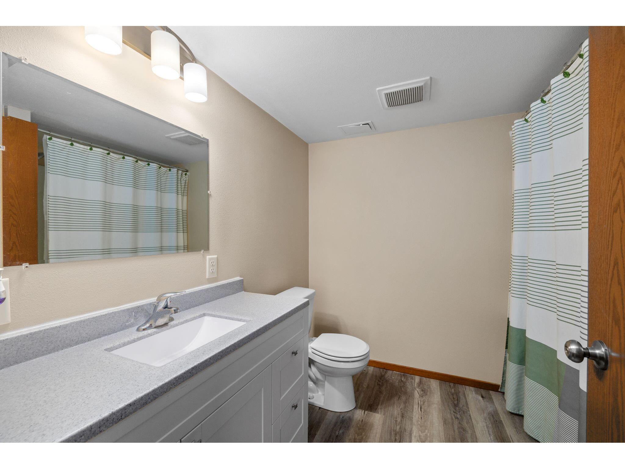 517 11th Onalaska WI 54650 1962598 image17