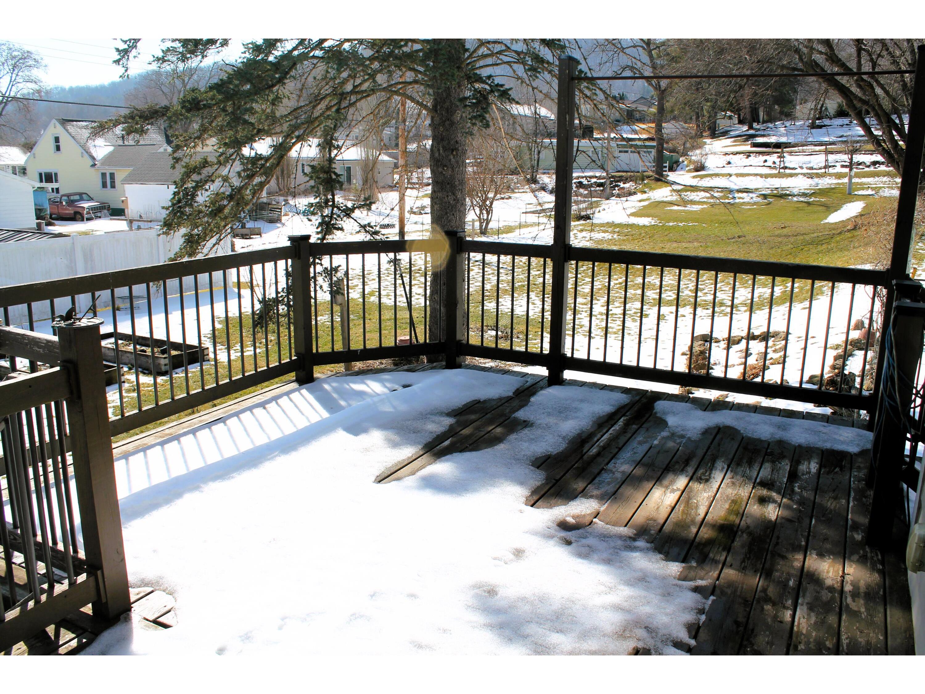 517 3rd La Crescent MN 55947 1954535 image24