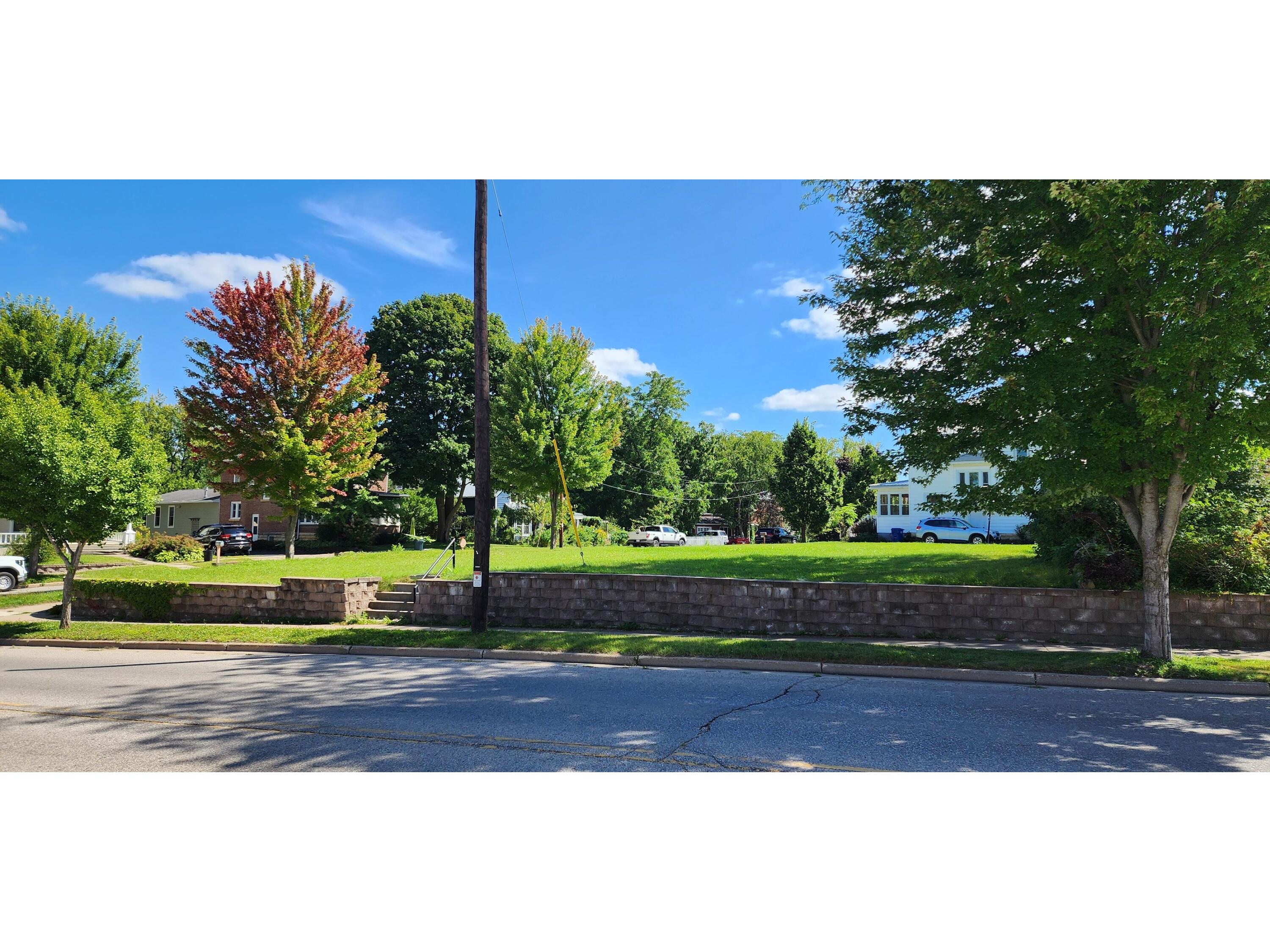 519 E Decker Viroqua WI 54665 1888839 image1