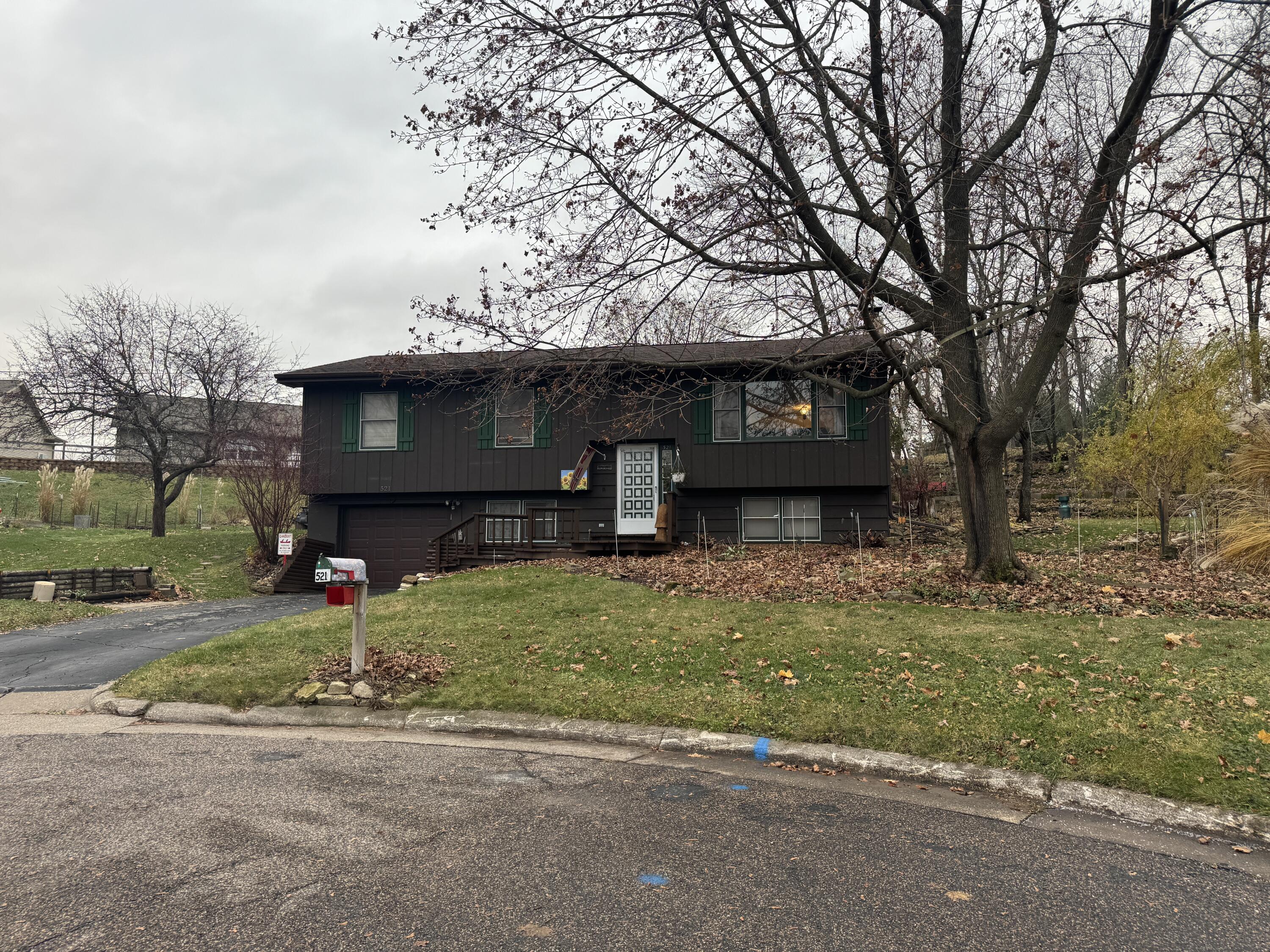 521 Meadowood Viroqua WI 54665 1900210 image1