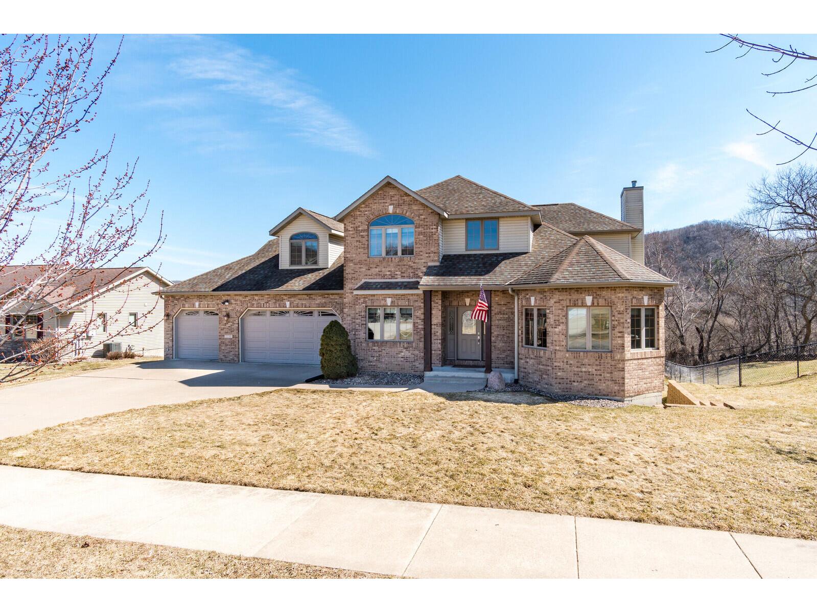 5230 Creekside, La Crosse, WI, 54601 MLS 1829473 Edina Realty