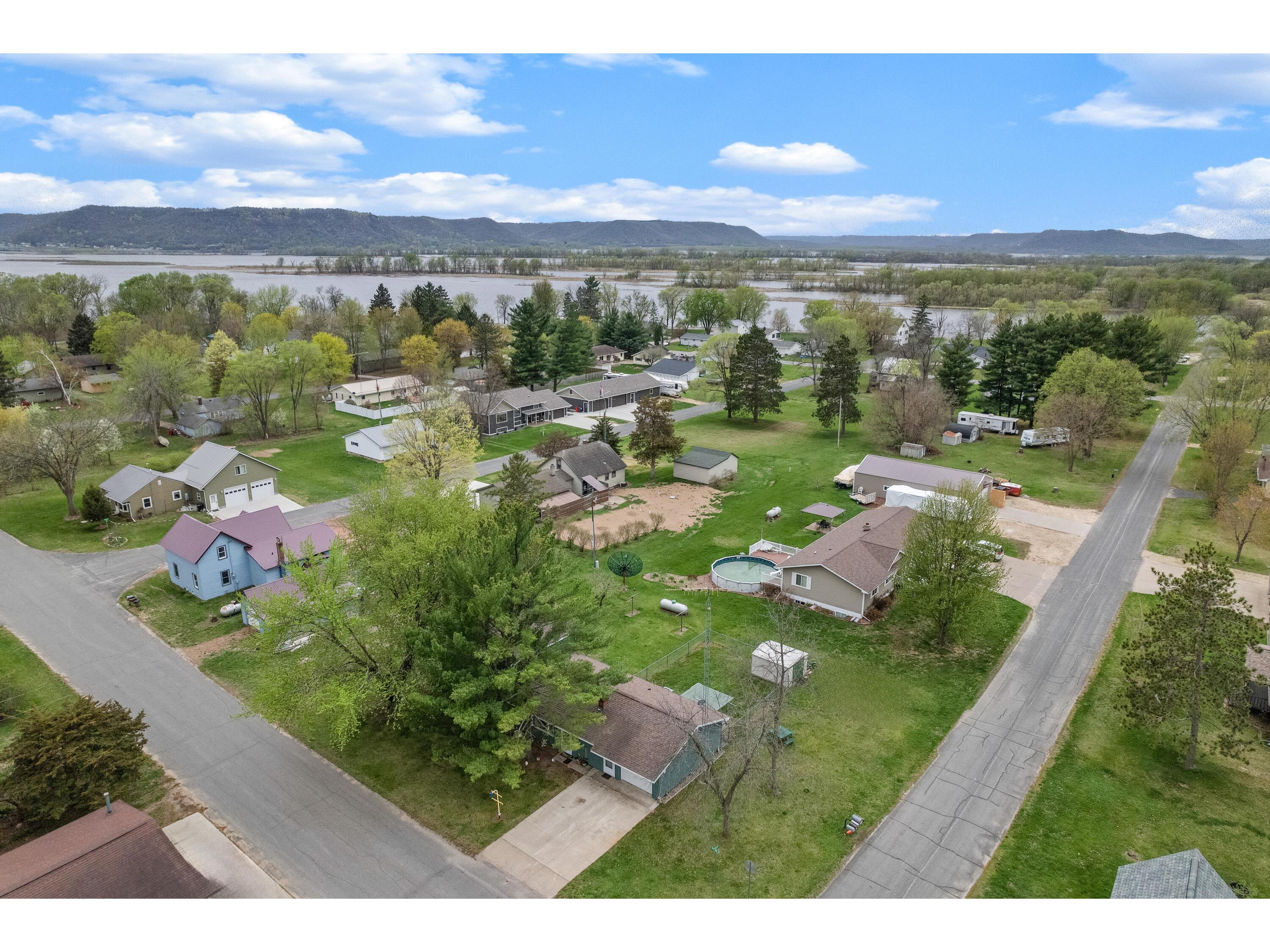 526 S Herman Buffalo City WI 54622 1959848 image2