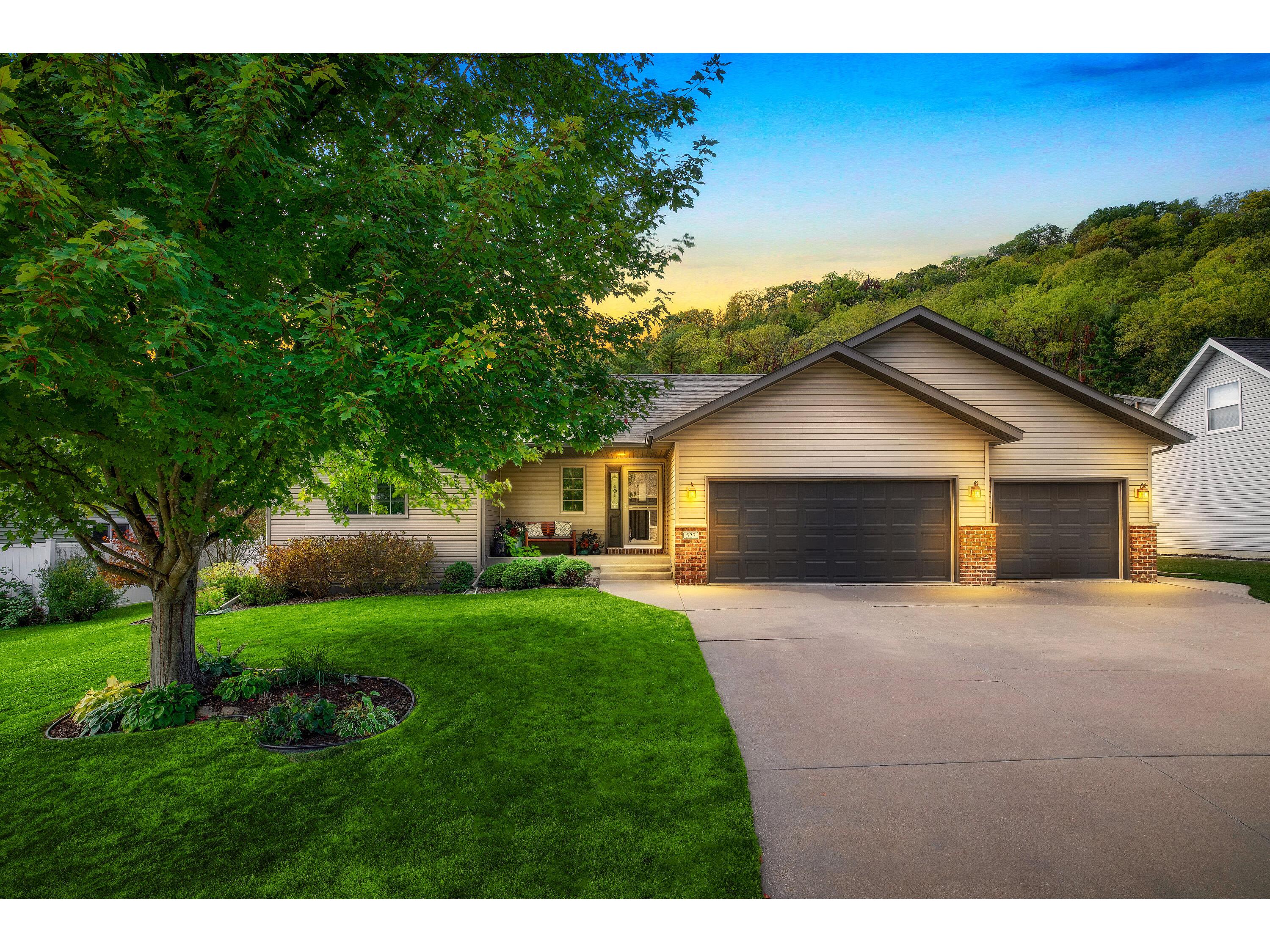 527 Red Apple Dr, La Crescent, MN, 55947 MLS 1813402 Edina Realty