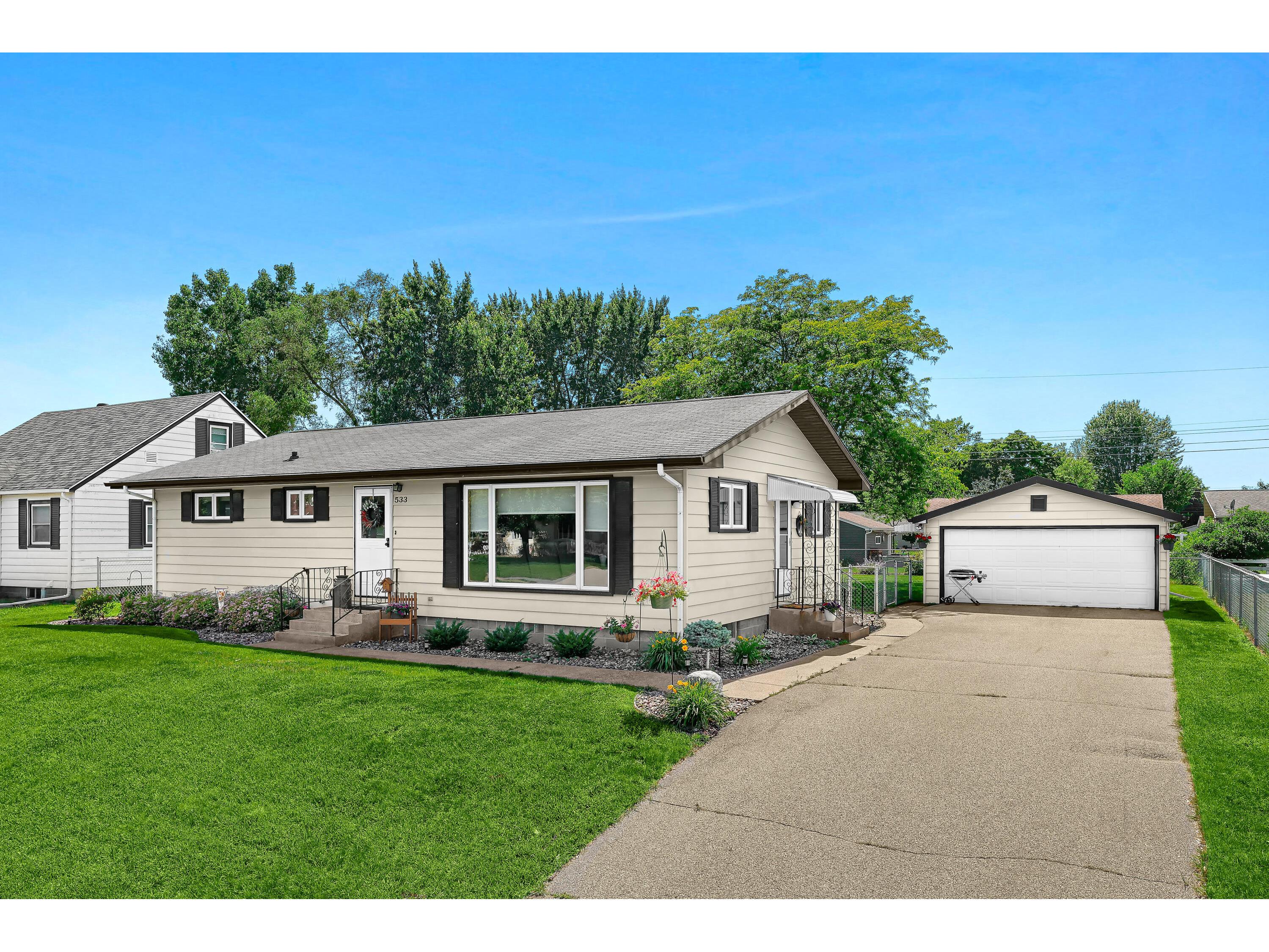 533 Sand Lake Onalaska WI 54650 1923217 image1