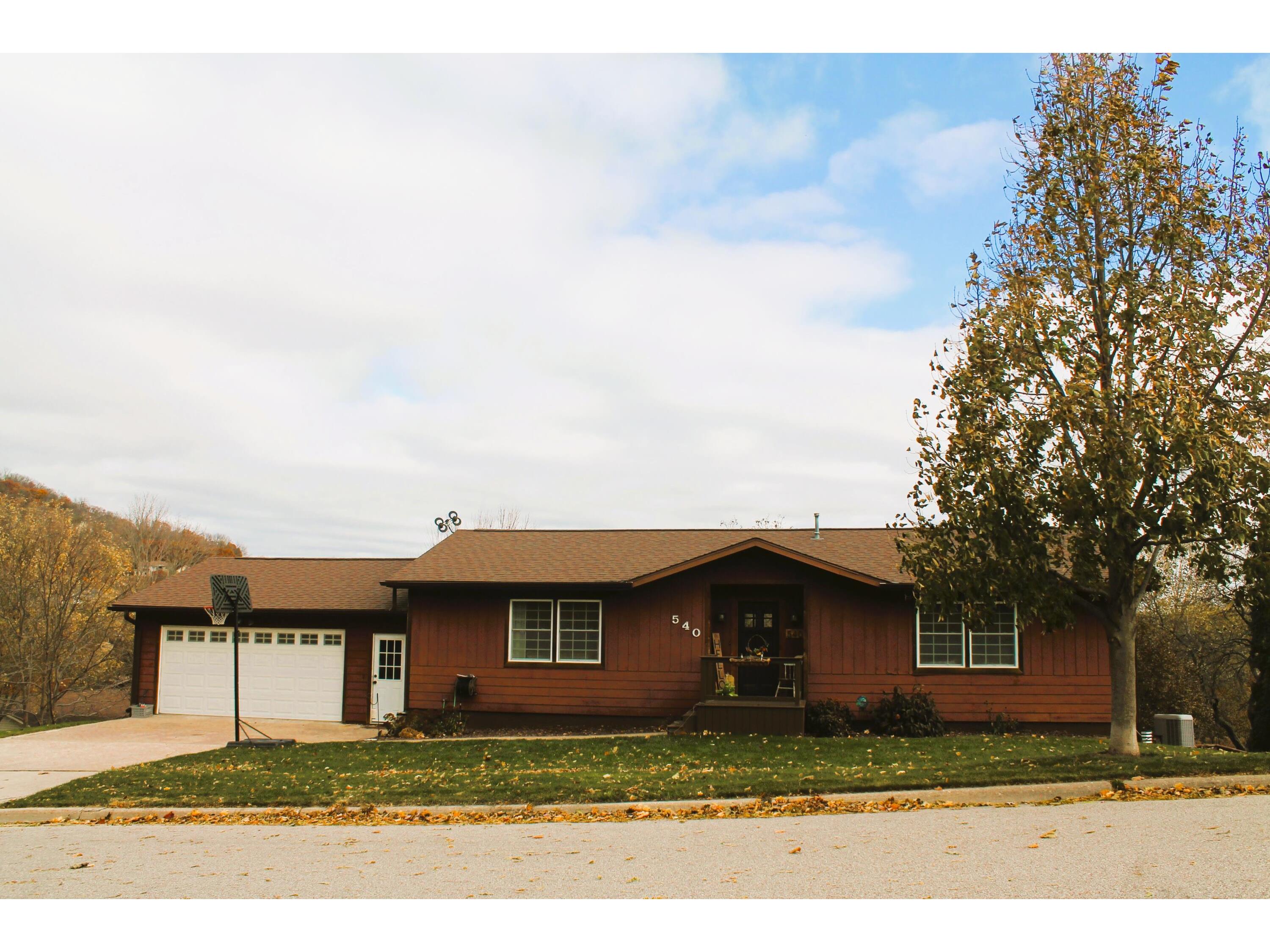 540 Jonathan La Crescent MN 55947 1942462 image1