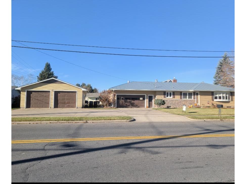 544 Leonard West Salem WI 54669 1942601 image1