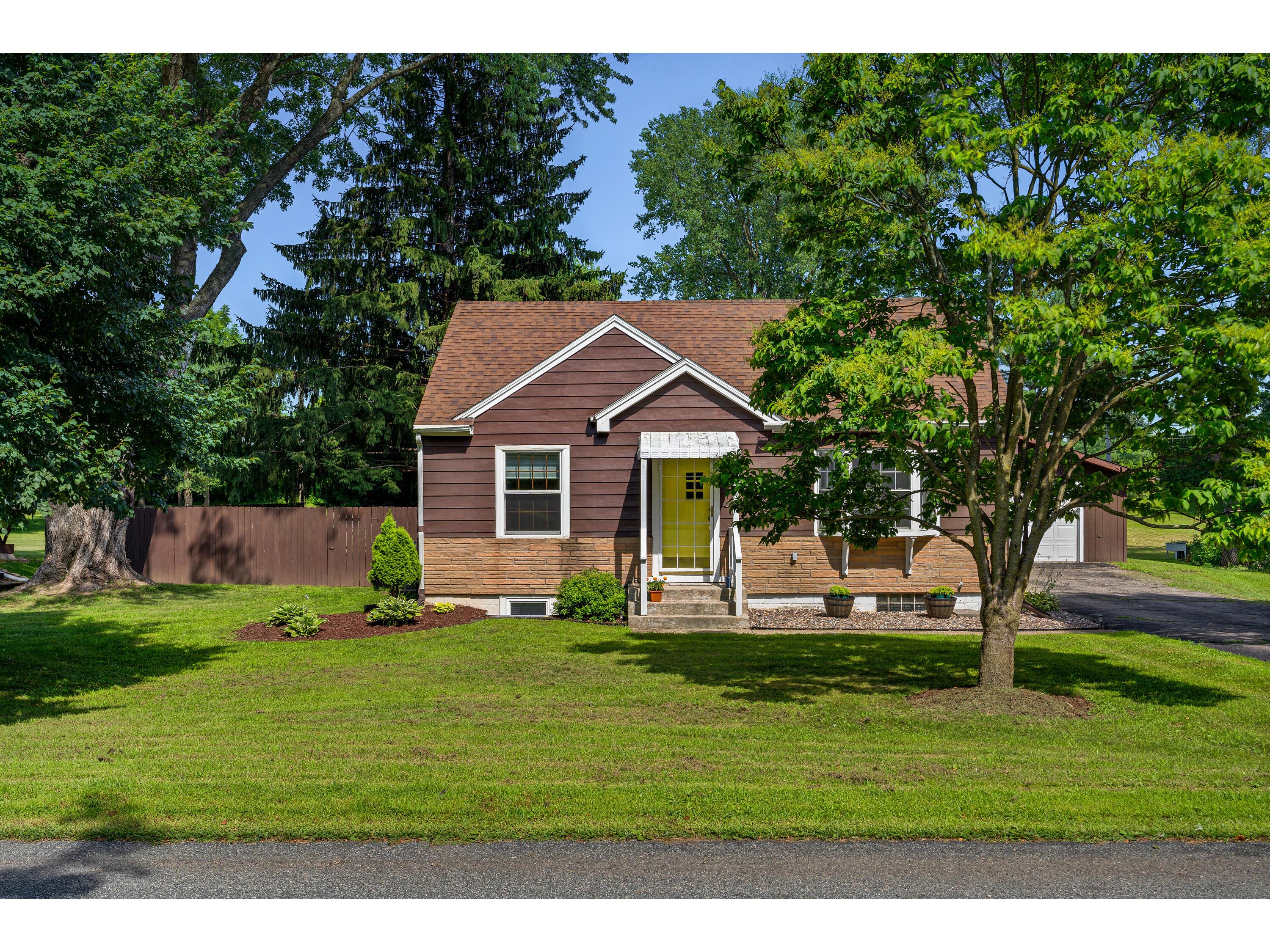 553 Court Onalaska WI 54650 1926937 image1