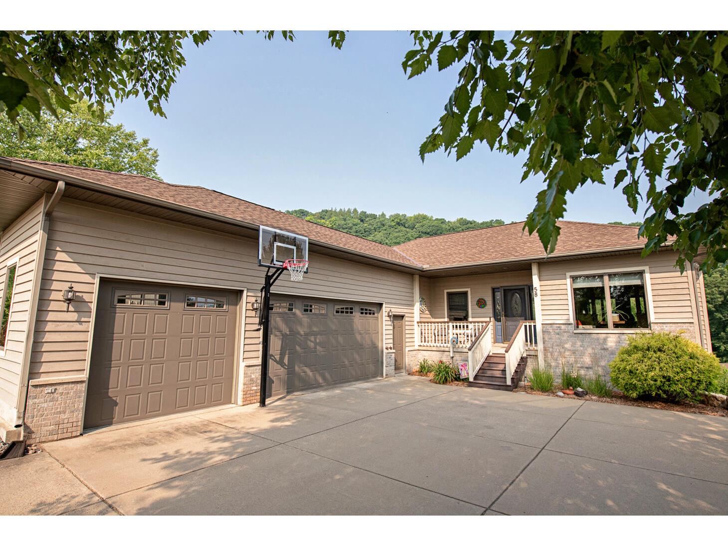 58 Lois Winona MN 55987 1843815 image1