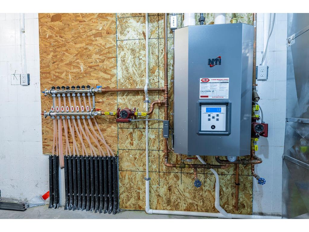 59144 Lucky Seneca WI 54626 1936070 image32