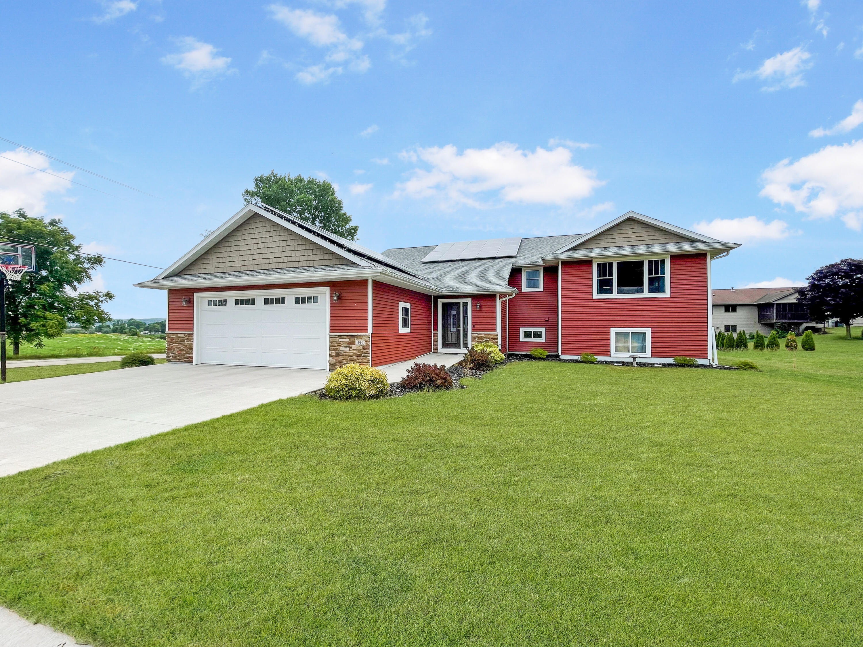 595 Dewitt Sparta WI 54656 1841137 image1