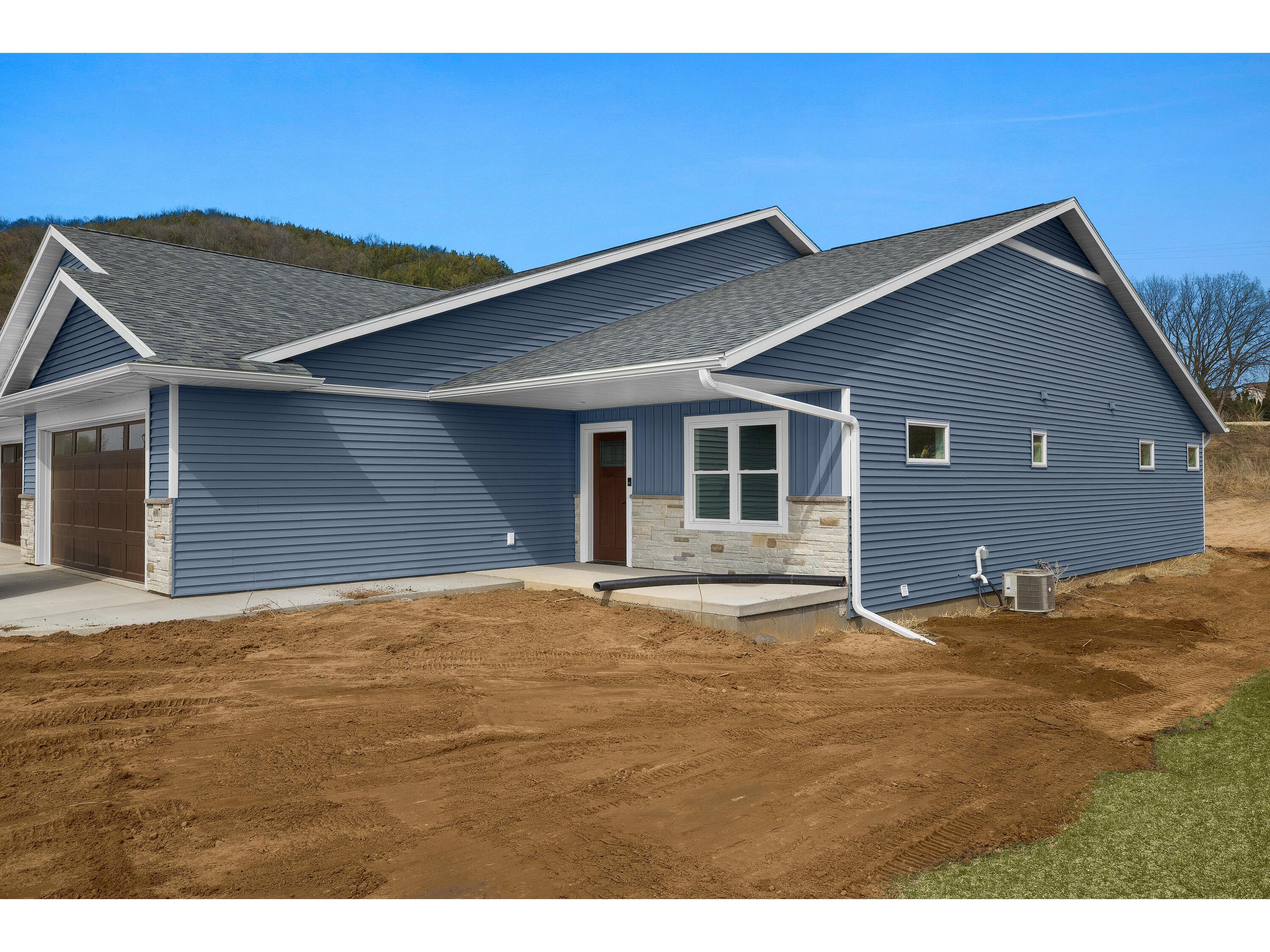 6007 River Run La Crosse WI 54601 1825430 image1