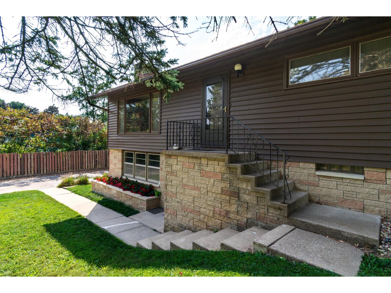 601 4th La Crescent MN 55947 1935771 image1