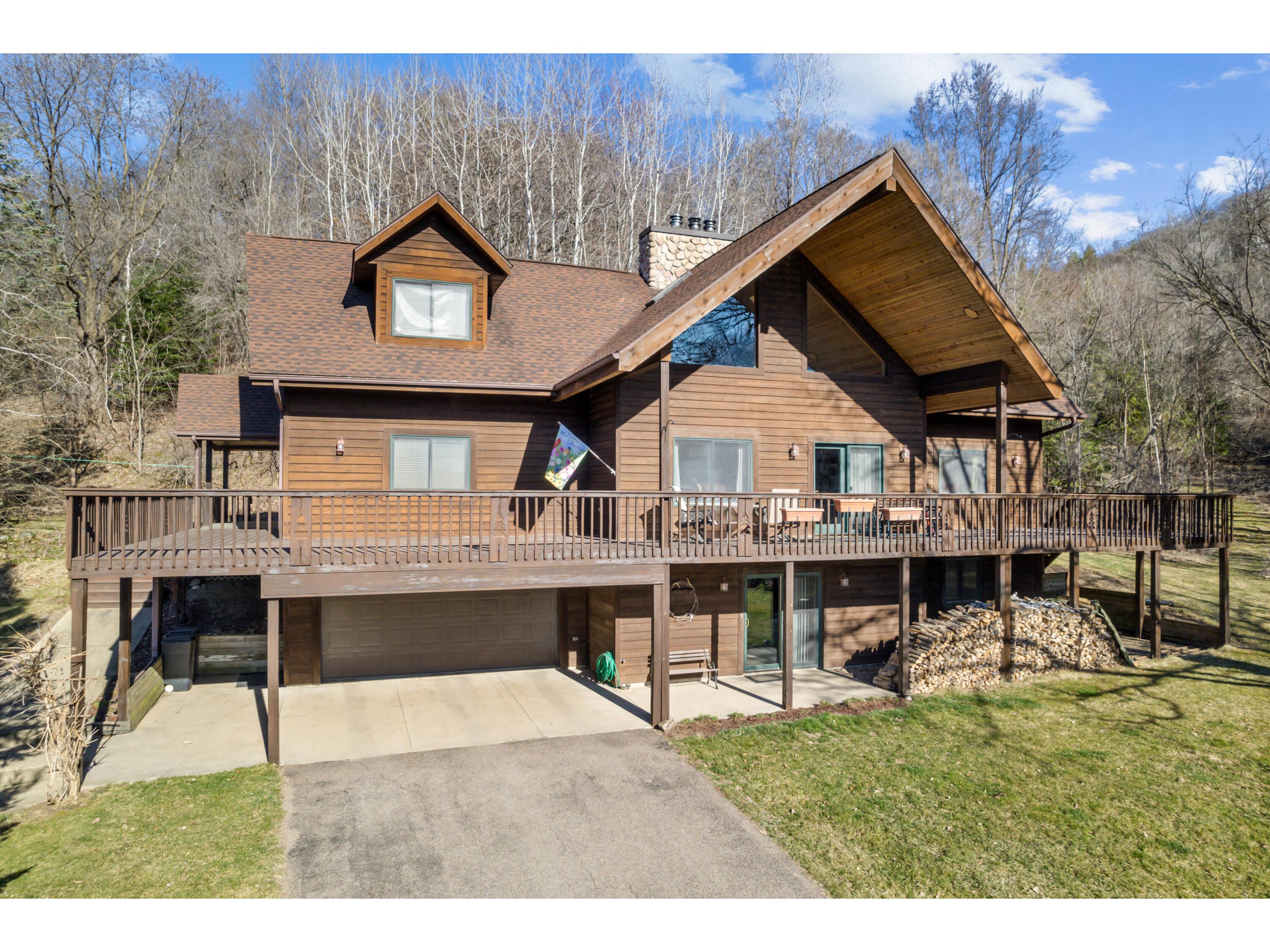 6024 Lacquer Leon WI 54656 1870744 image1