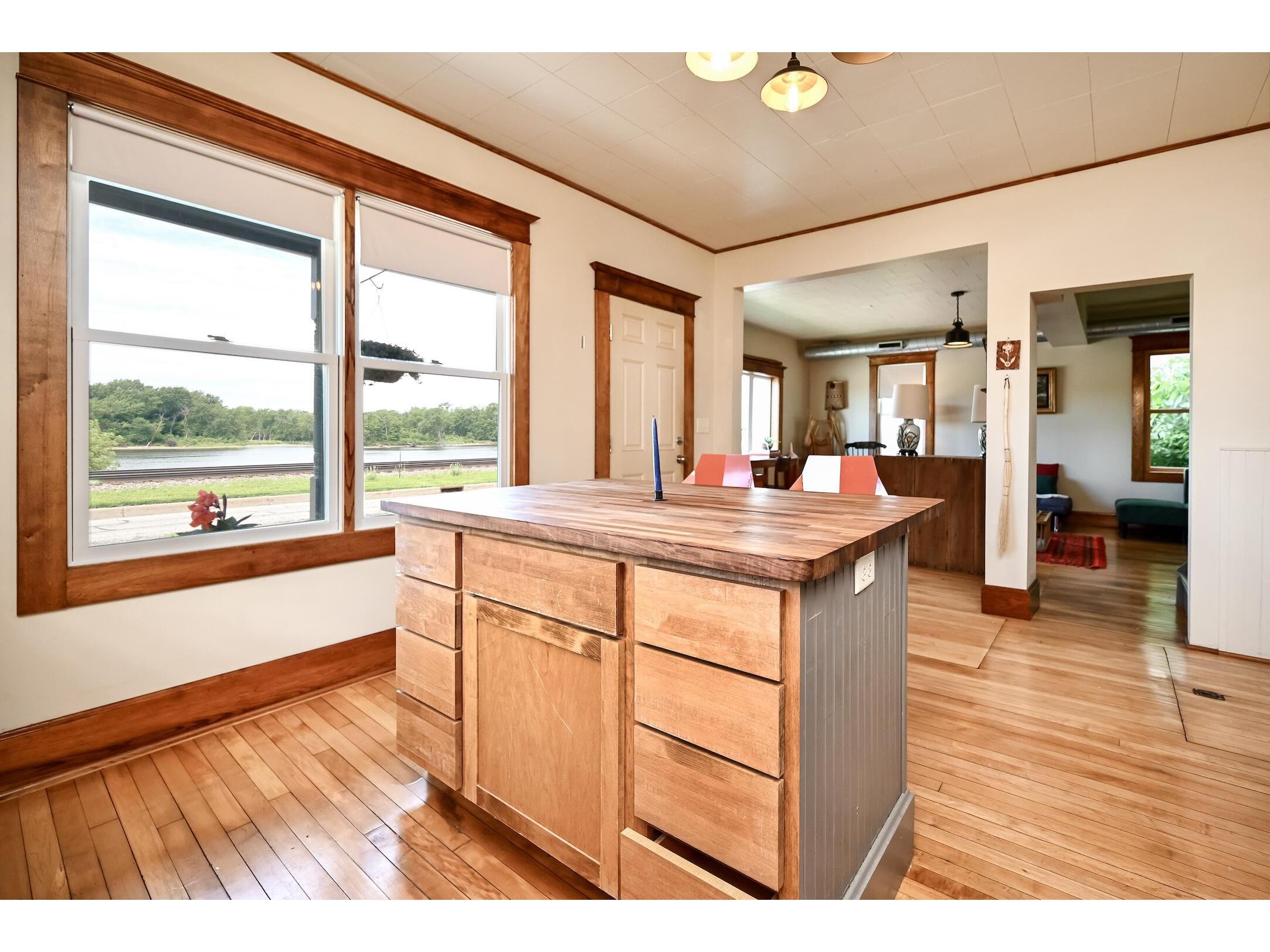 603 S Main Alma WI 54610 1968517 image9