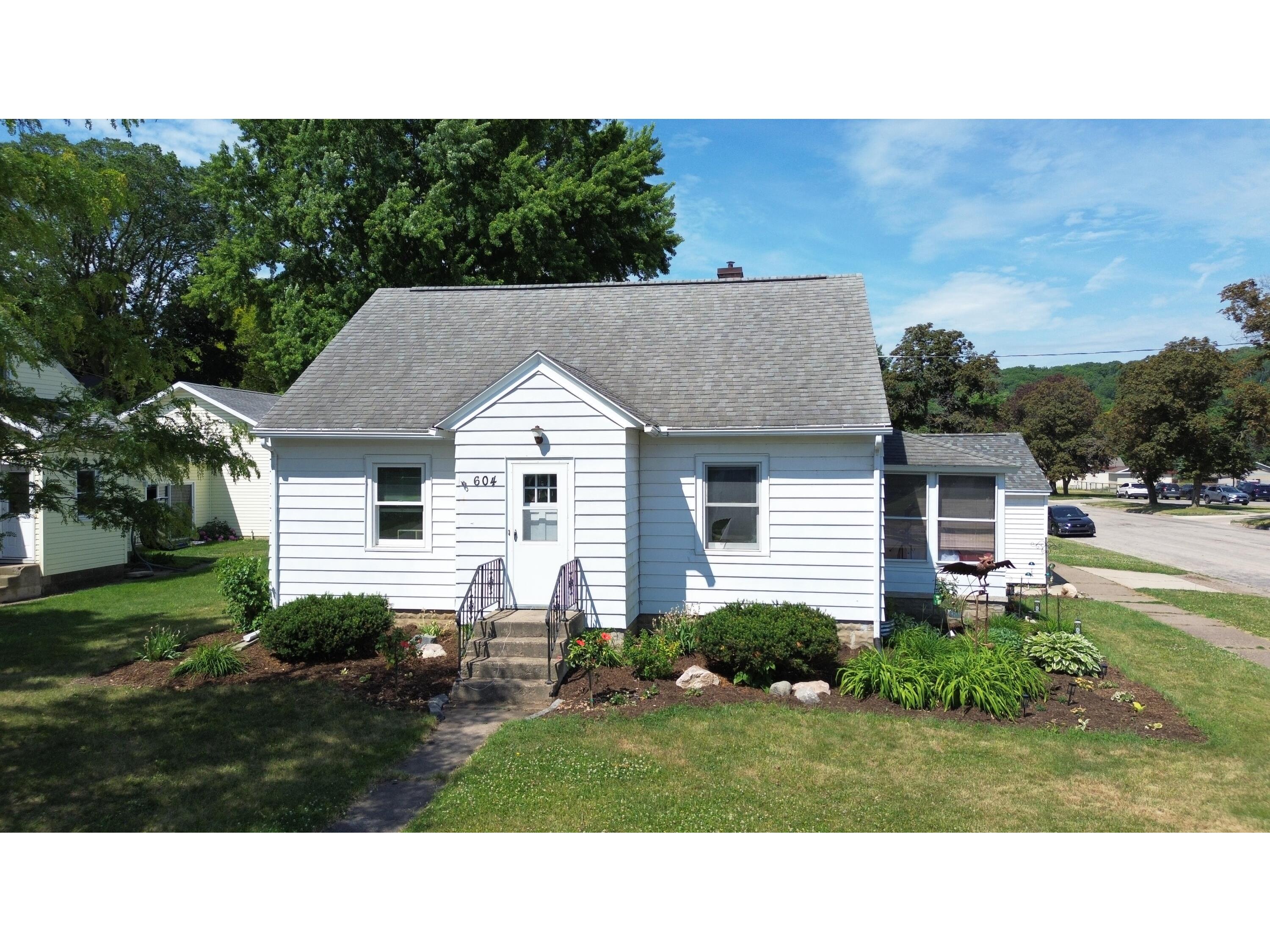 604 Oak La Crescent MN 55947 1965995 image1