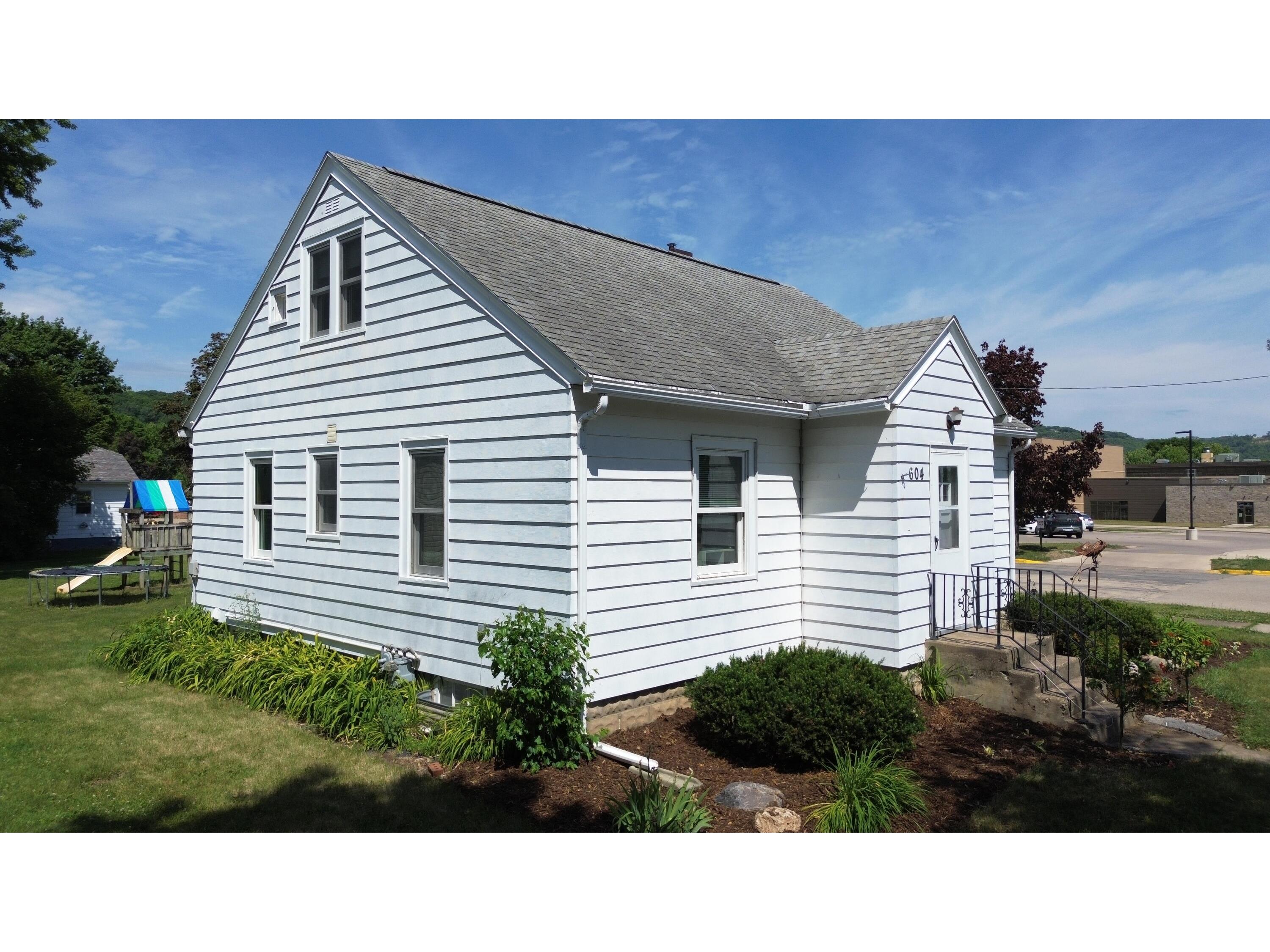 604 Oak La Crescent MN 55947 1965995 image36