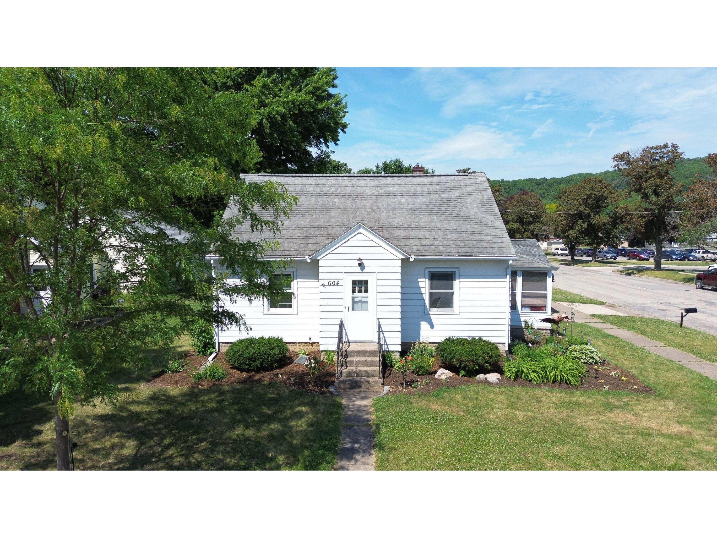 604 Oak La Crescent MN 55947 1965995 image37