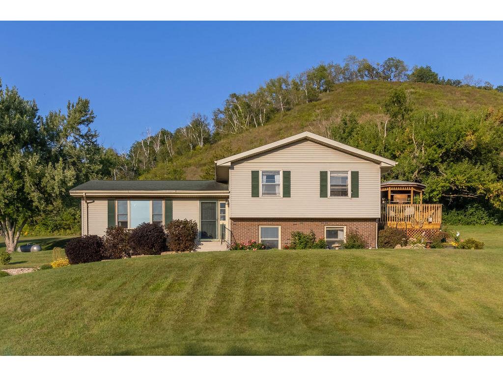 6049 Country Club Mound Prairie MN 55943 1891766 image1