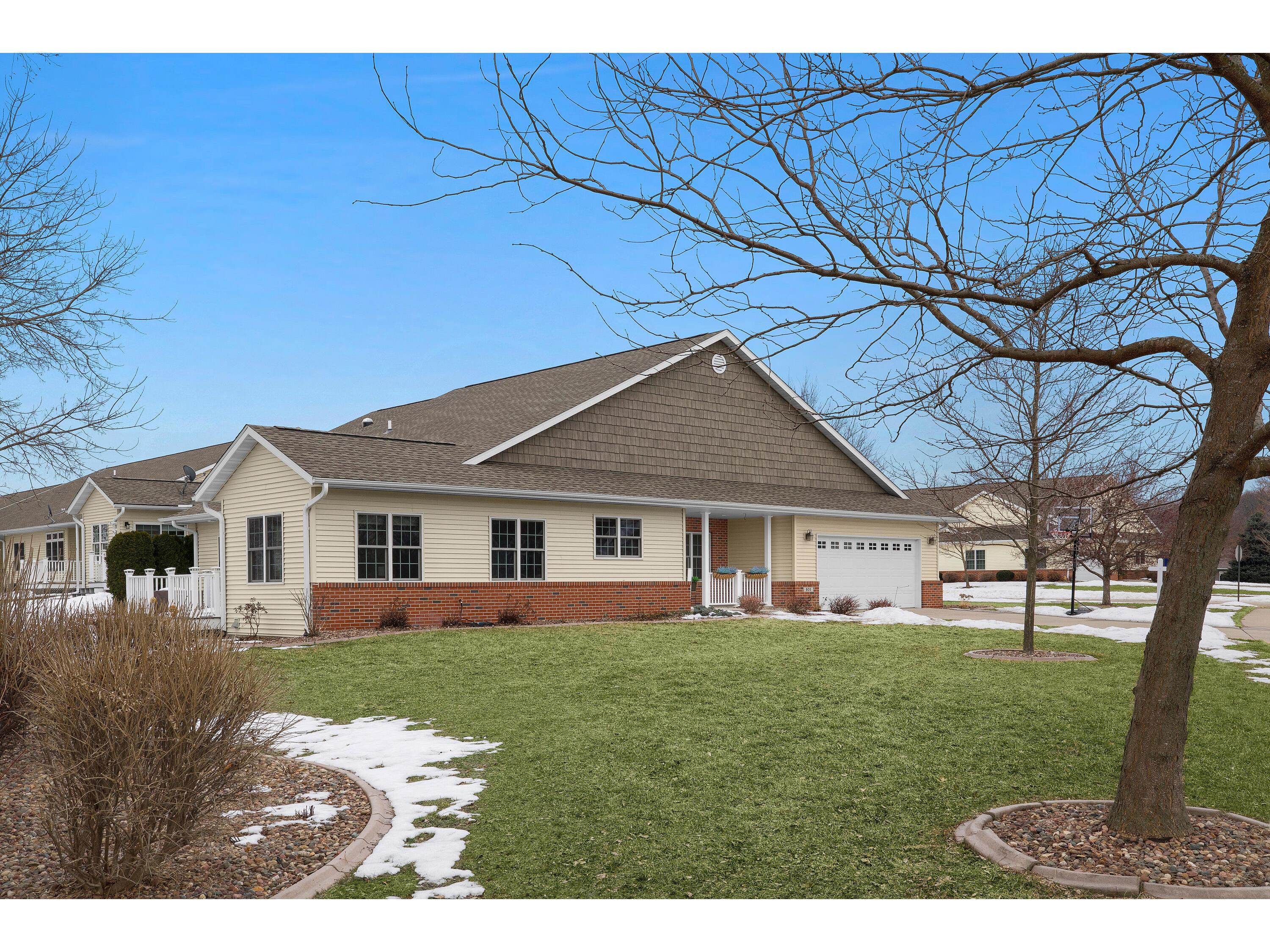 605 Deerwood Holmen WI 54636 1823858 image1