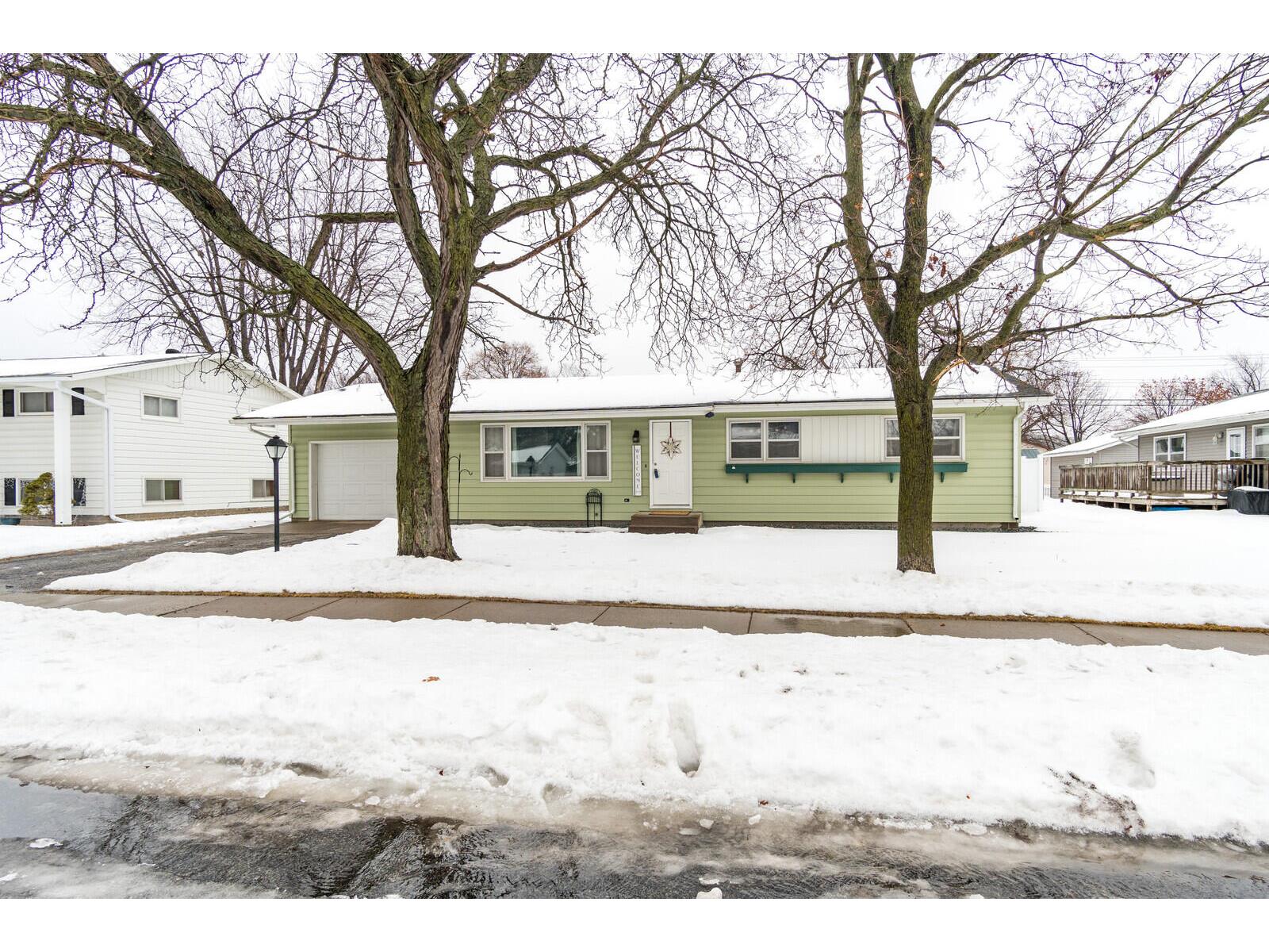 606 11th Onalaska WI 54650 1825886 image1