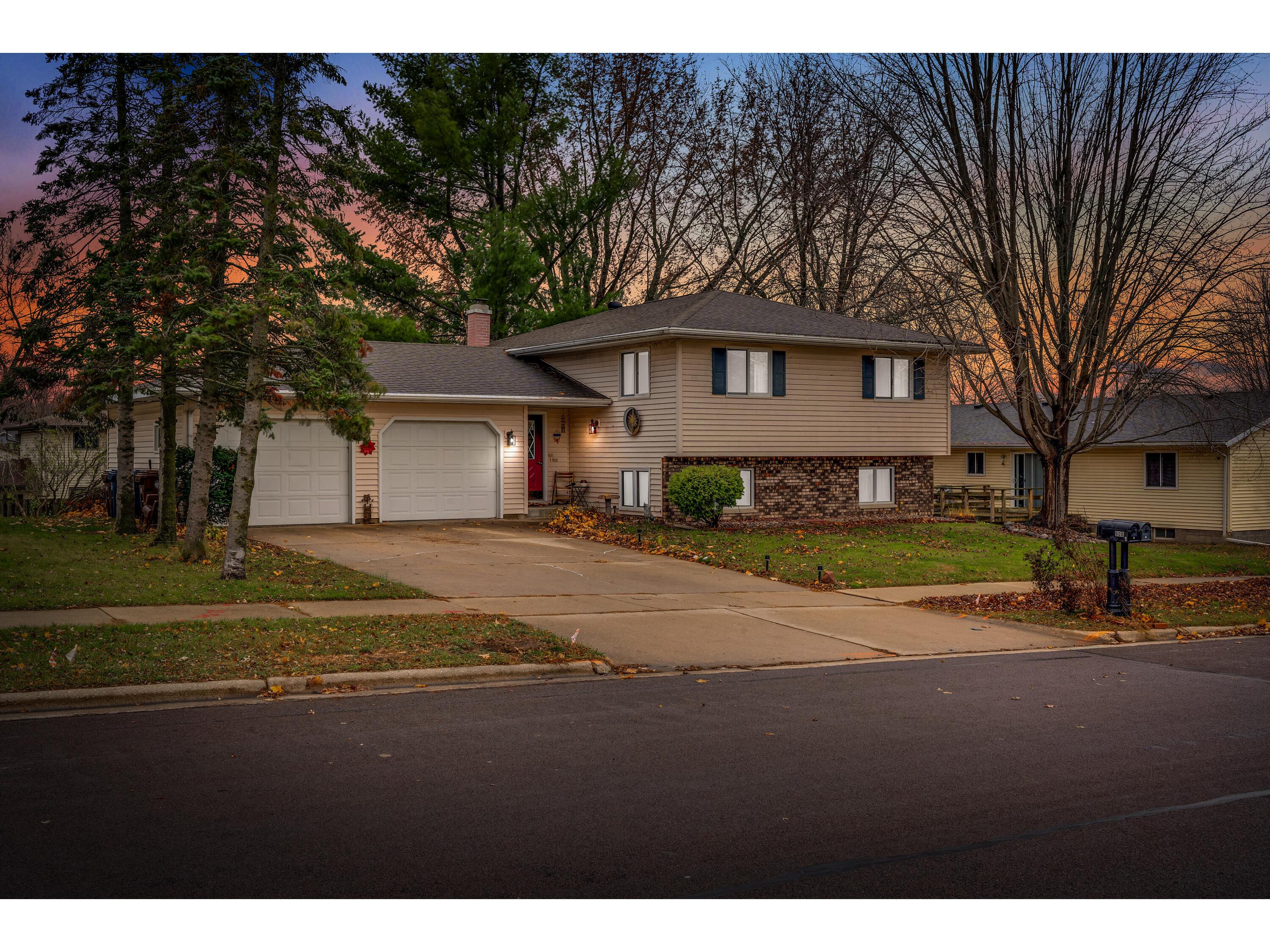 606-608 Vilas Onalaska WI 54650 1900832 image1