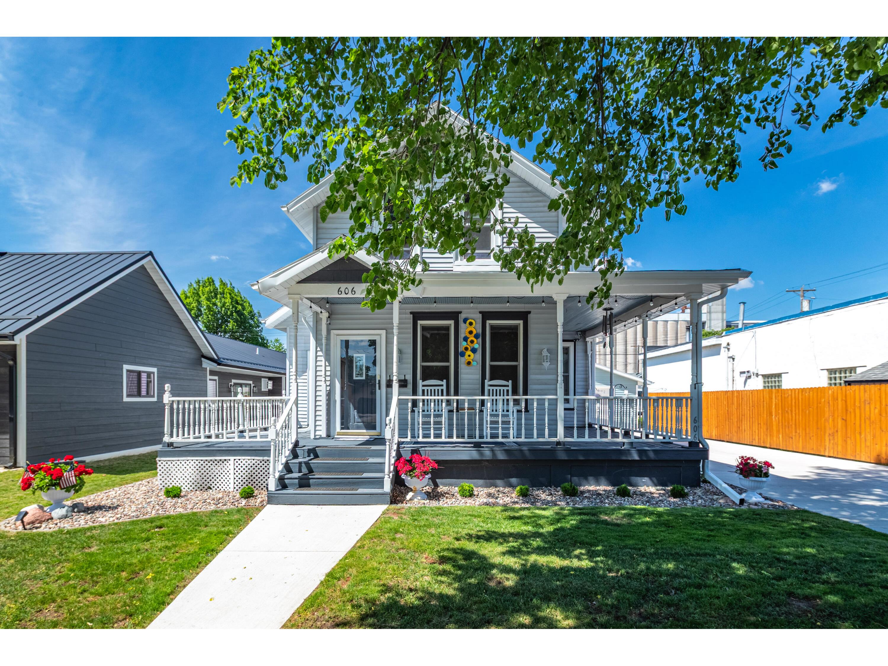 606 W 5th Winona MN 55987 1965551 image2