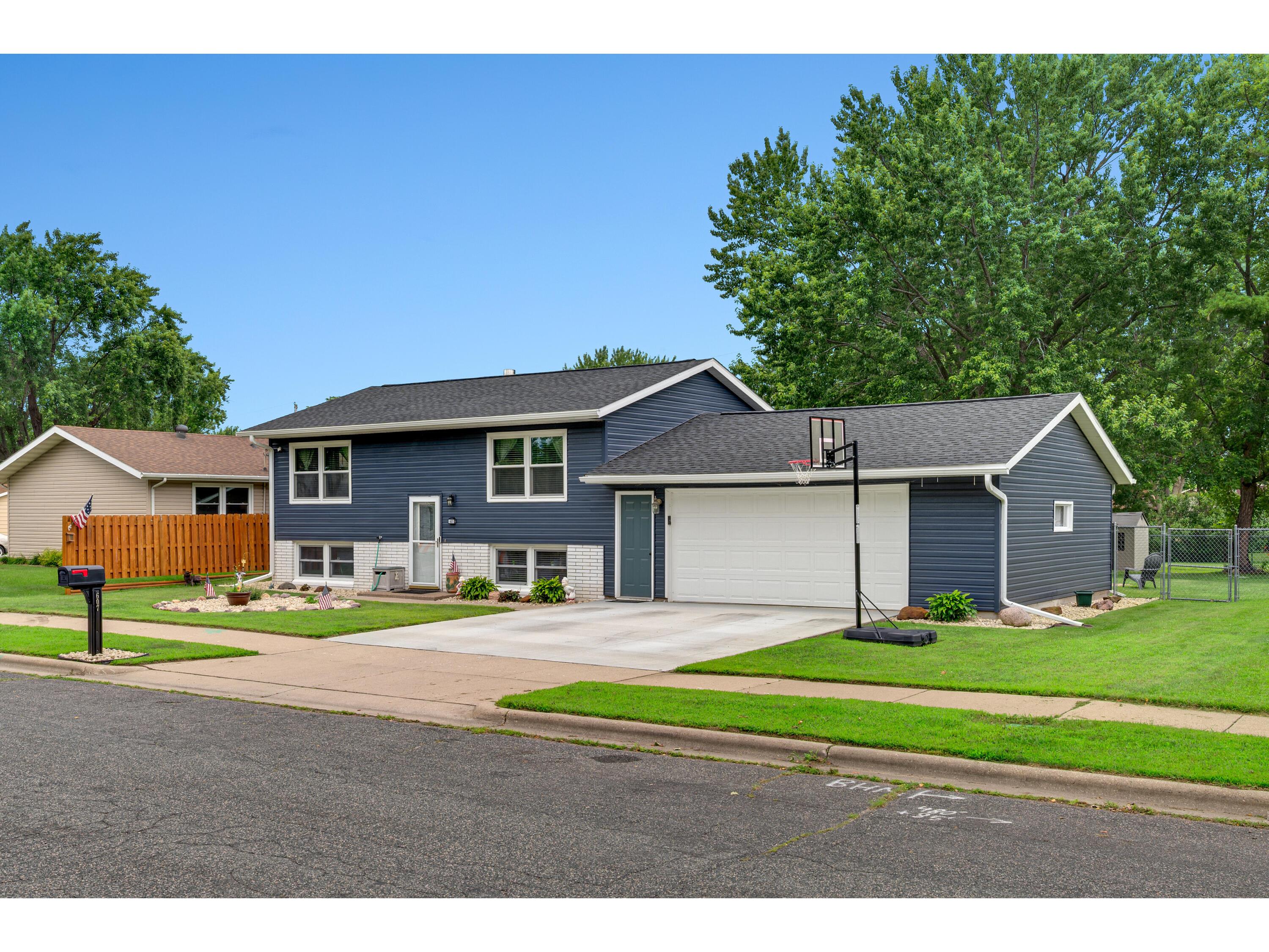 607 11th Onalaska WI 54650 1926240 image1