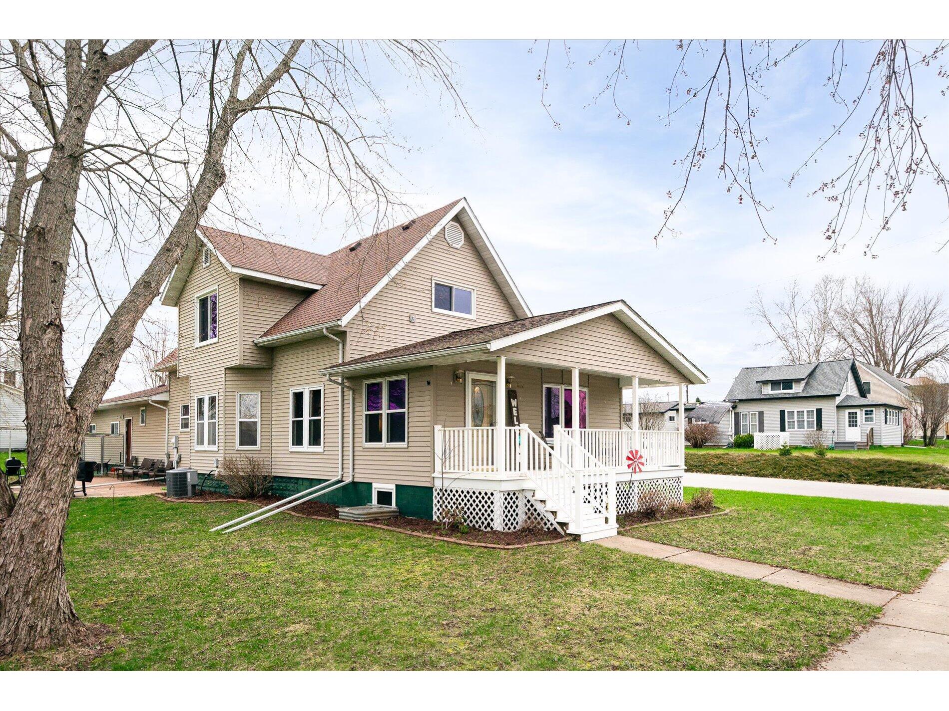 607 2nd Melrose WI 54642 1915442 image1