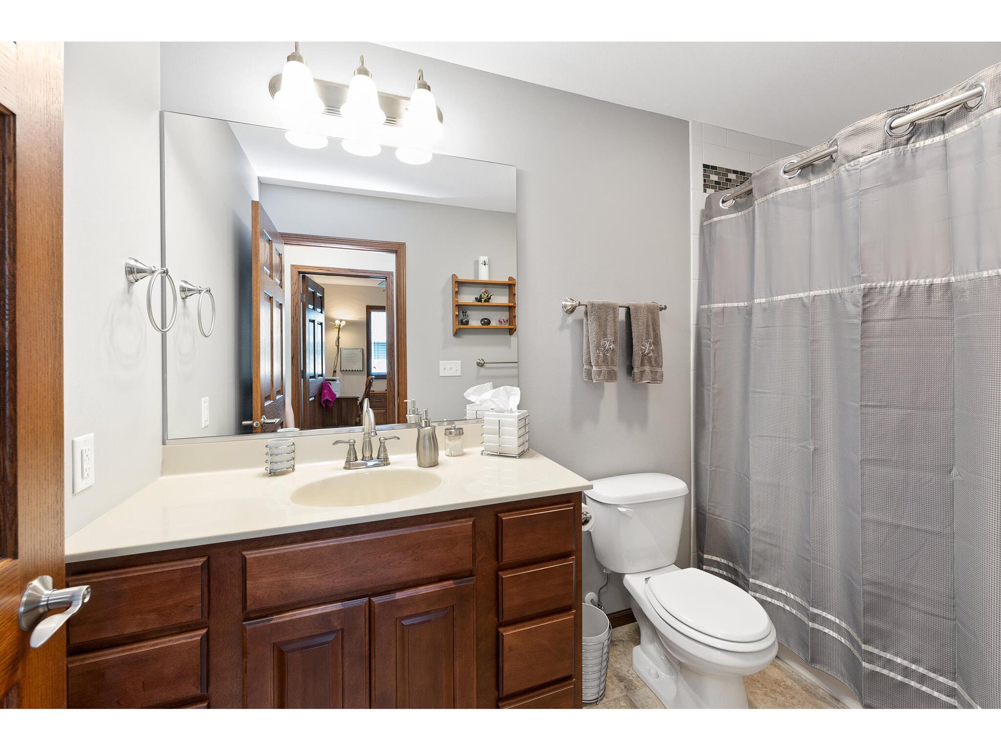 609 4th Onalaska WI 54650 1965024 image21
