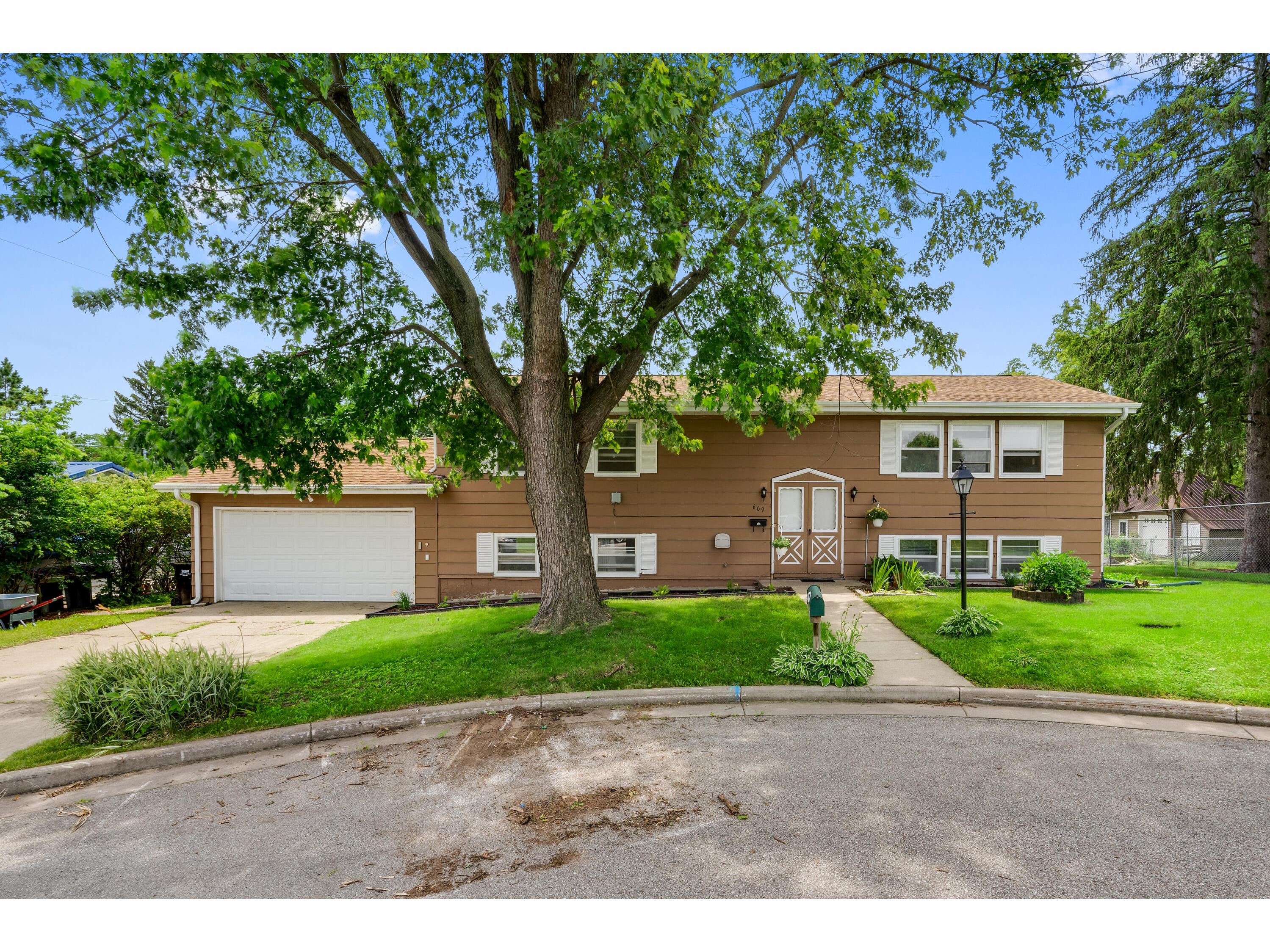 609 Merrywood Sparta WI 54656 1882464 image1