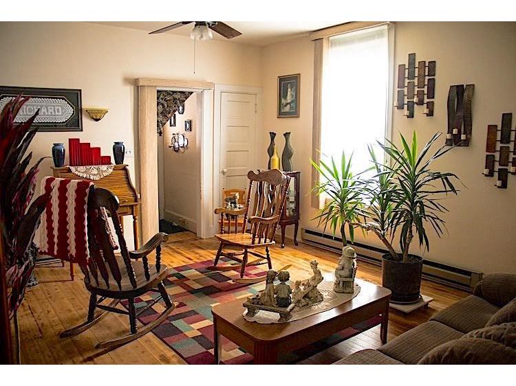 61 N 3 St, Lansing, IA, 52151 MLS 1868829 Edina Realty