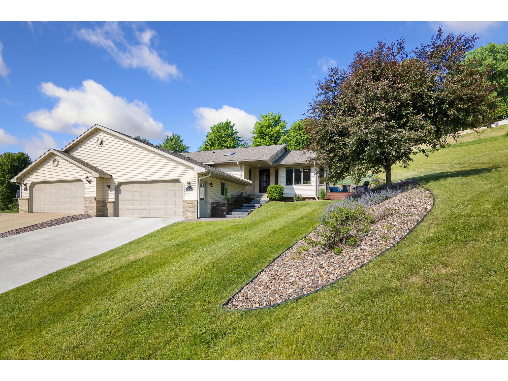 610 Honeygold Ct La Crescent MN 55947 1837994 image1