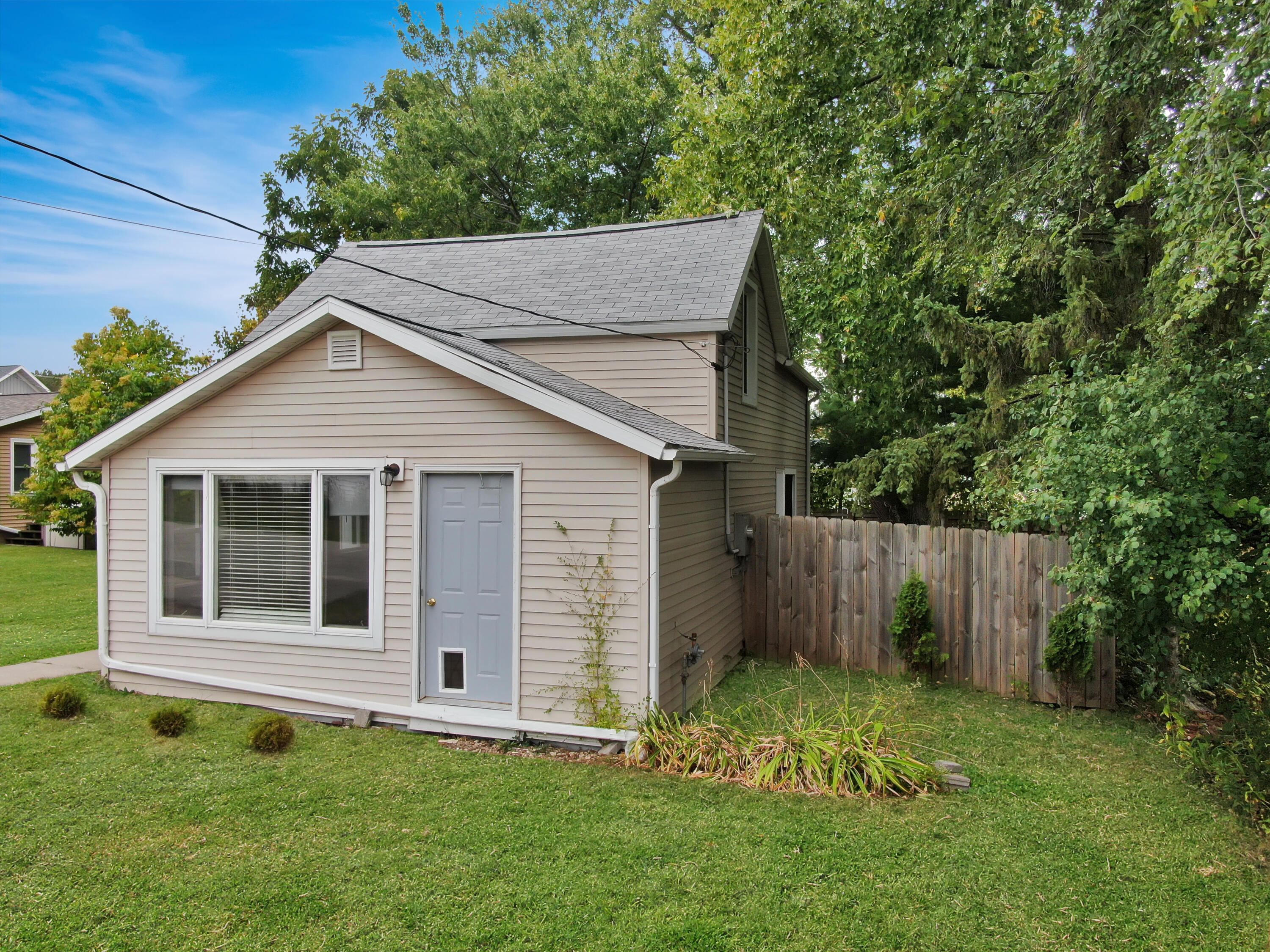 610 N Center Viroqua WI 54665 1851371 image1