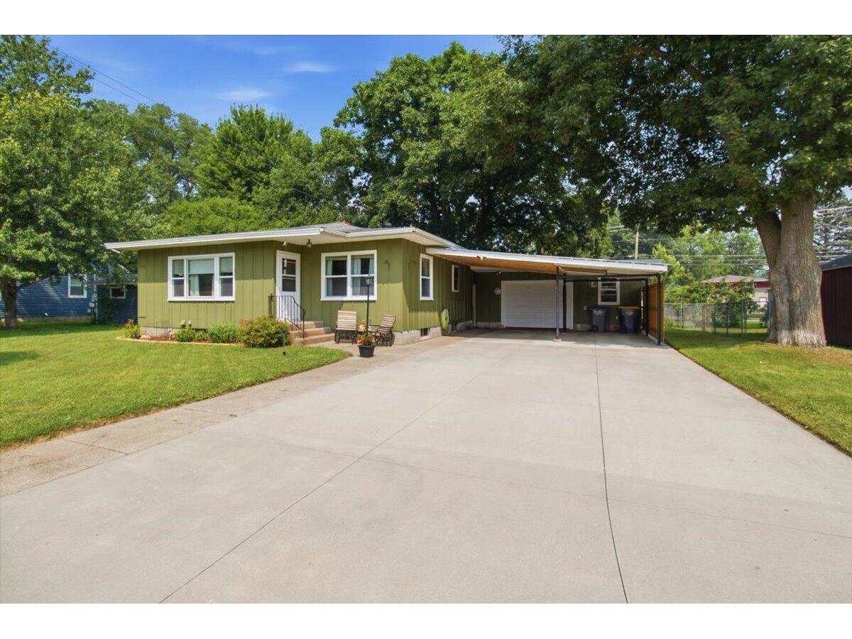 611 1st Holmen WI 54636 1972224 image1