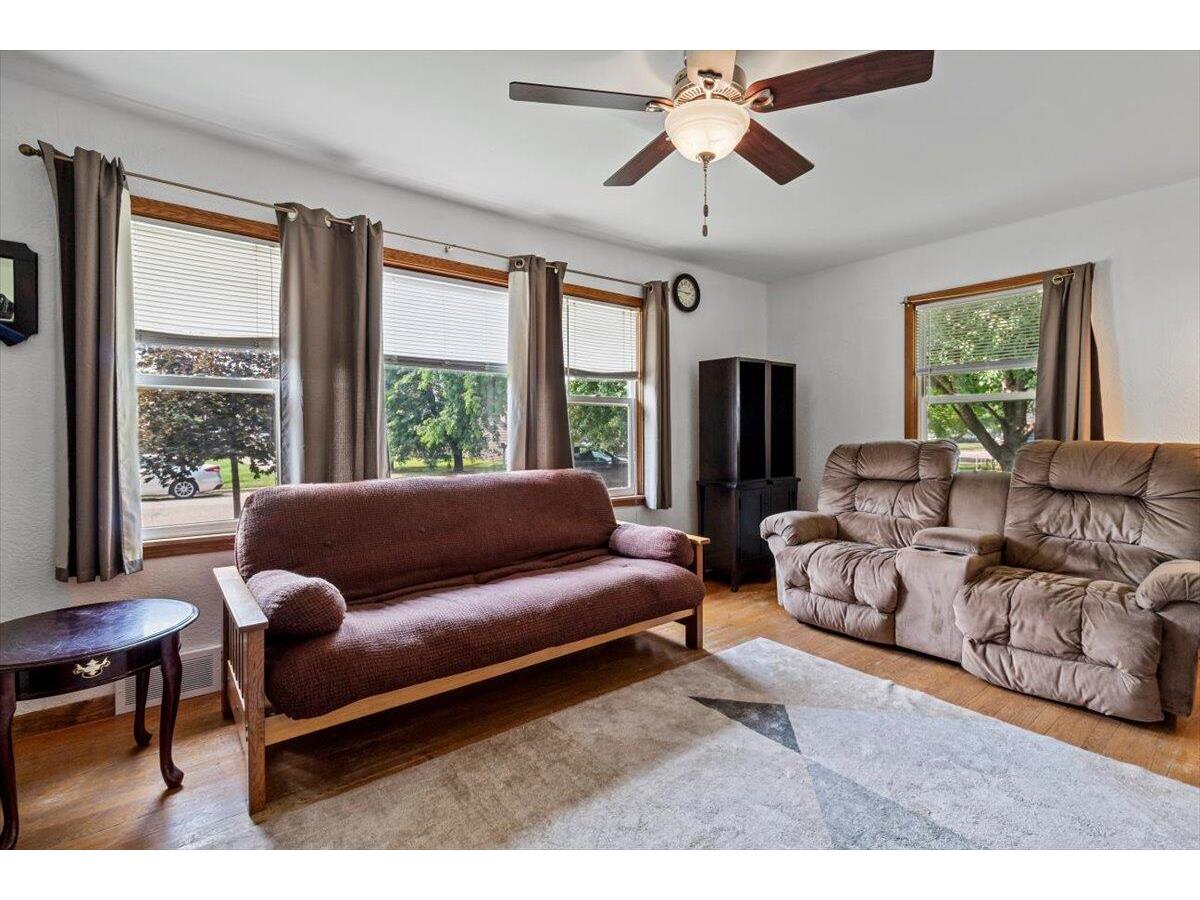 611 1st Holmen WI 54636 1972224 image17