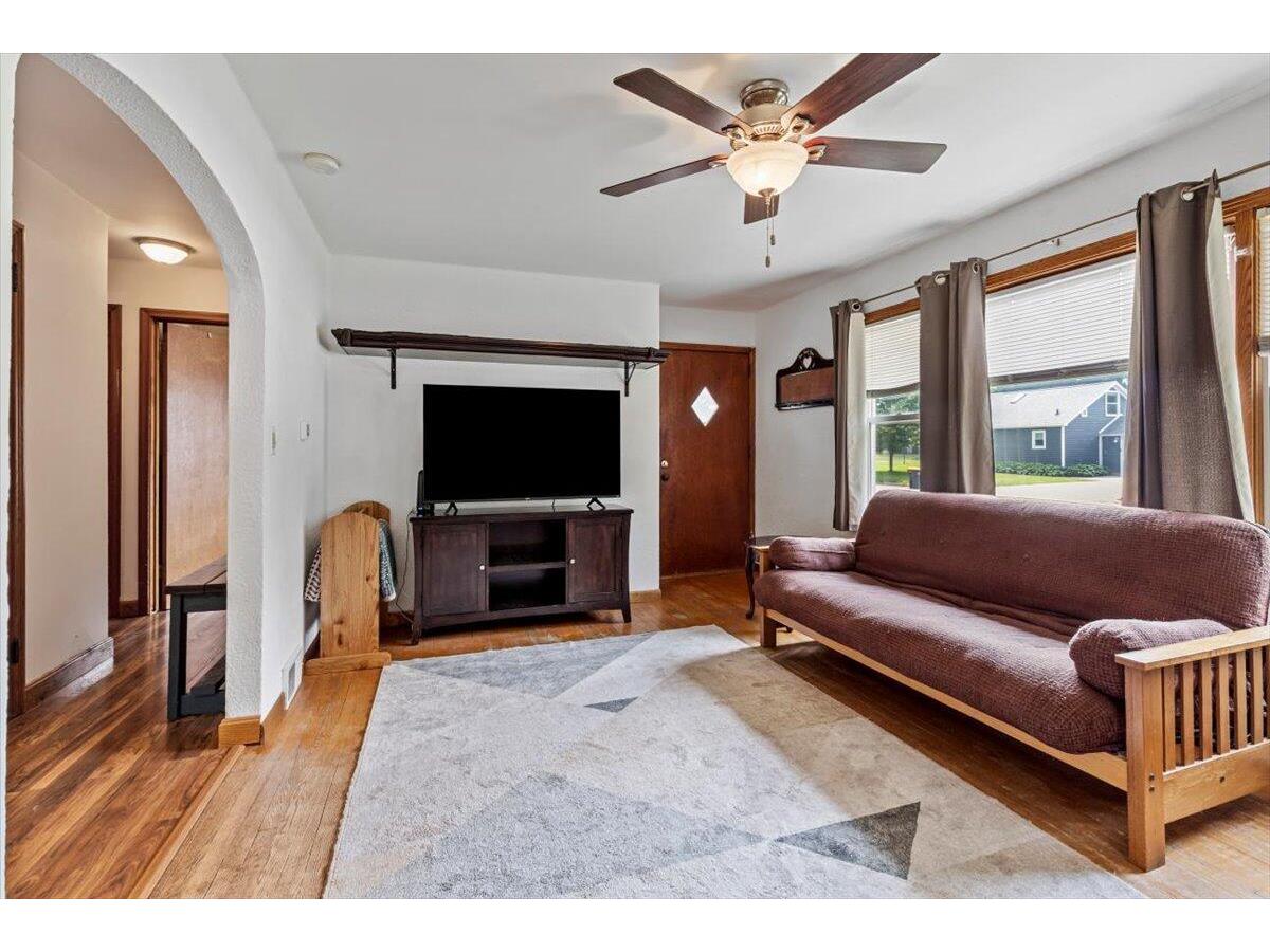 611 1st Holmen WI 54636 1972224 image18