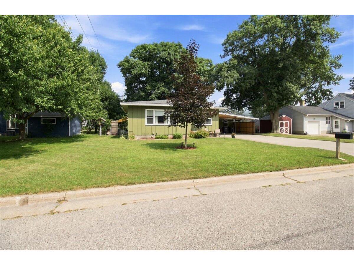 611 1st Holmen WI 54636 1972224 image2