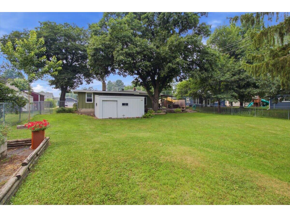 611 1st Holmen WI 54636 1972224 image7