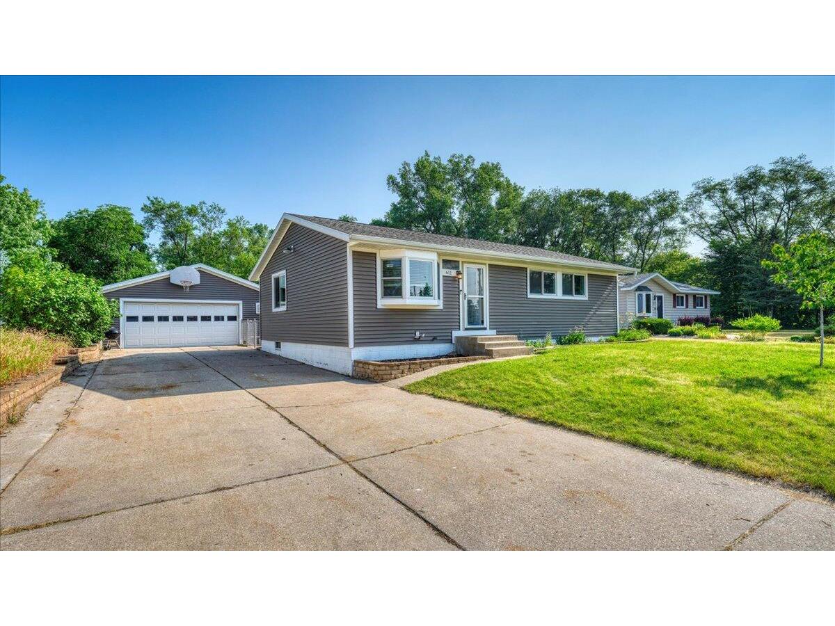 611 Monica Onalaska WI 54650 1839465 image1