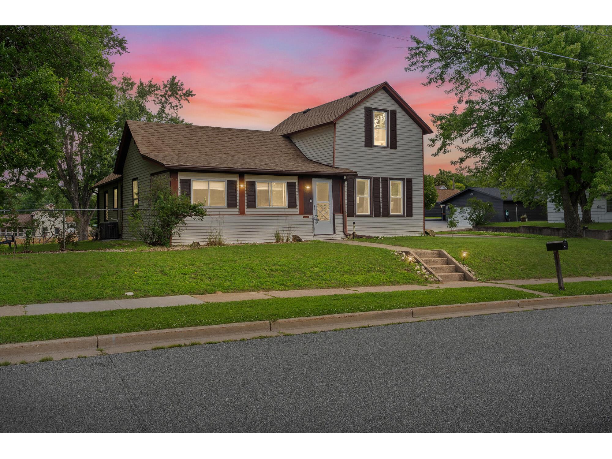 611 Monroe Onalaska WI 54650 1969213 image1