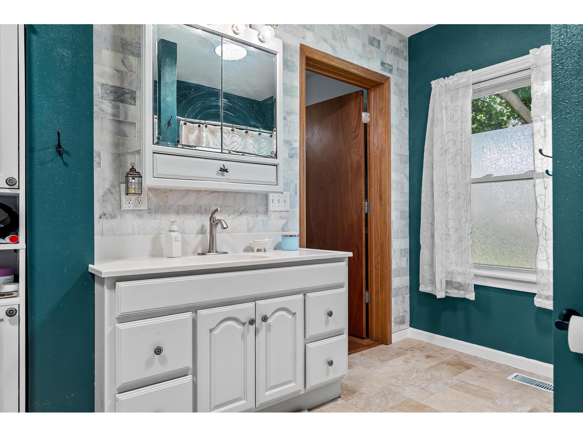 611 Monroe Onalaska WI 54650 1969213 image15