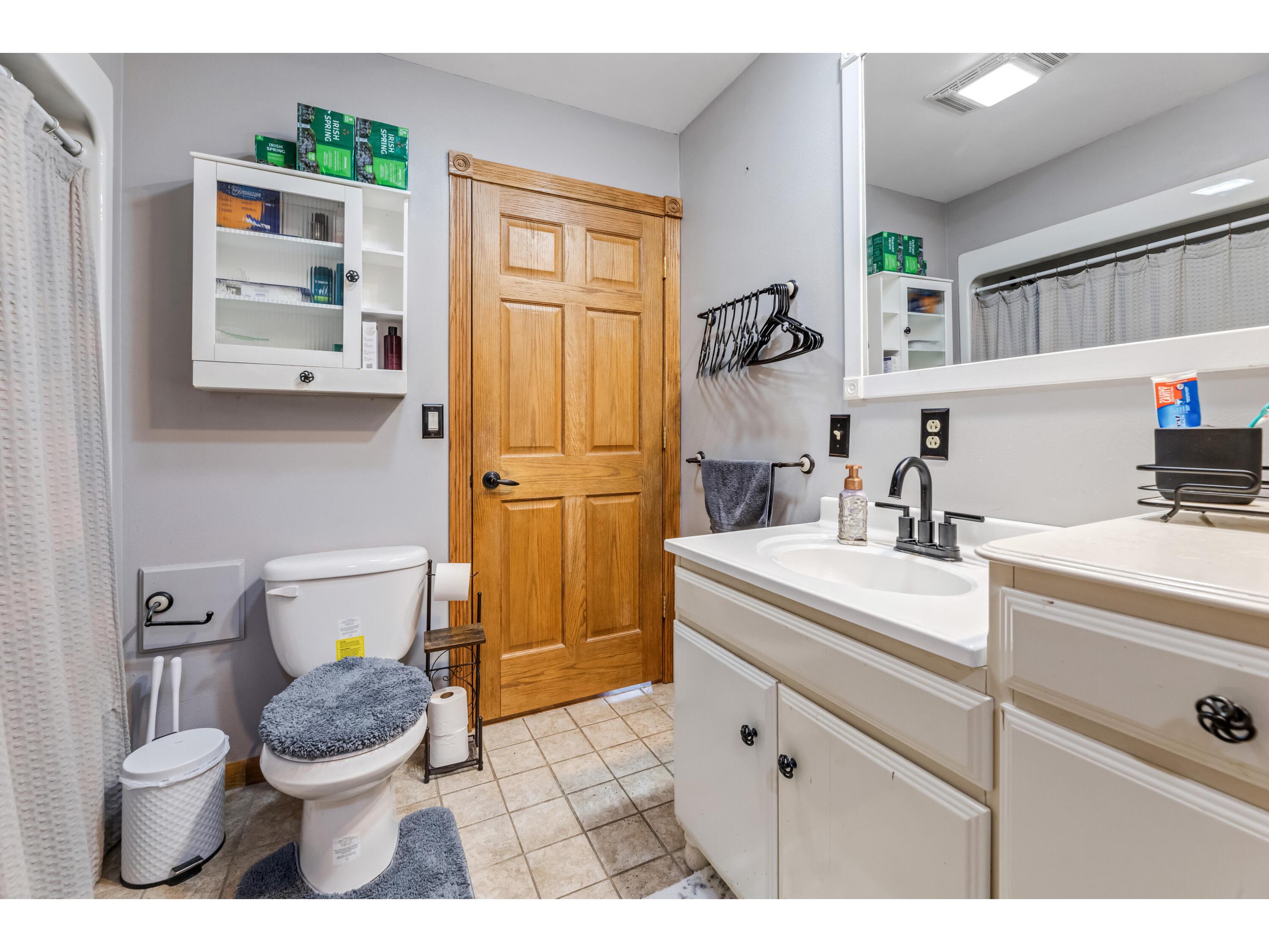 612 E Broadway Blair WI 54616 1965921 image11
