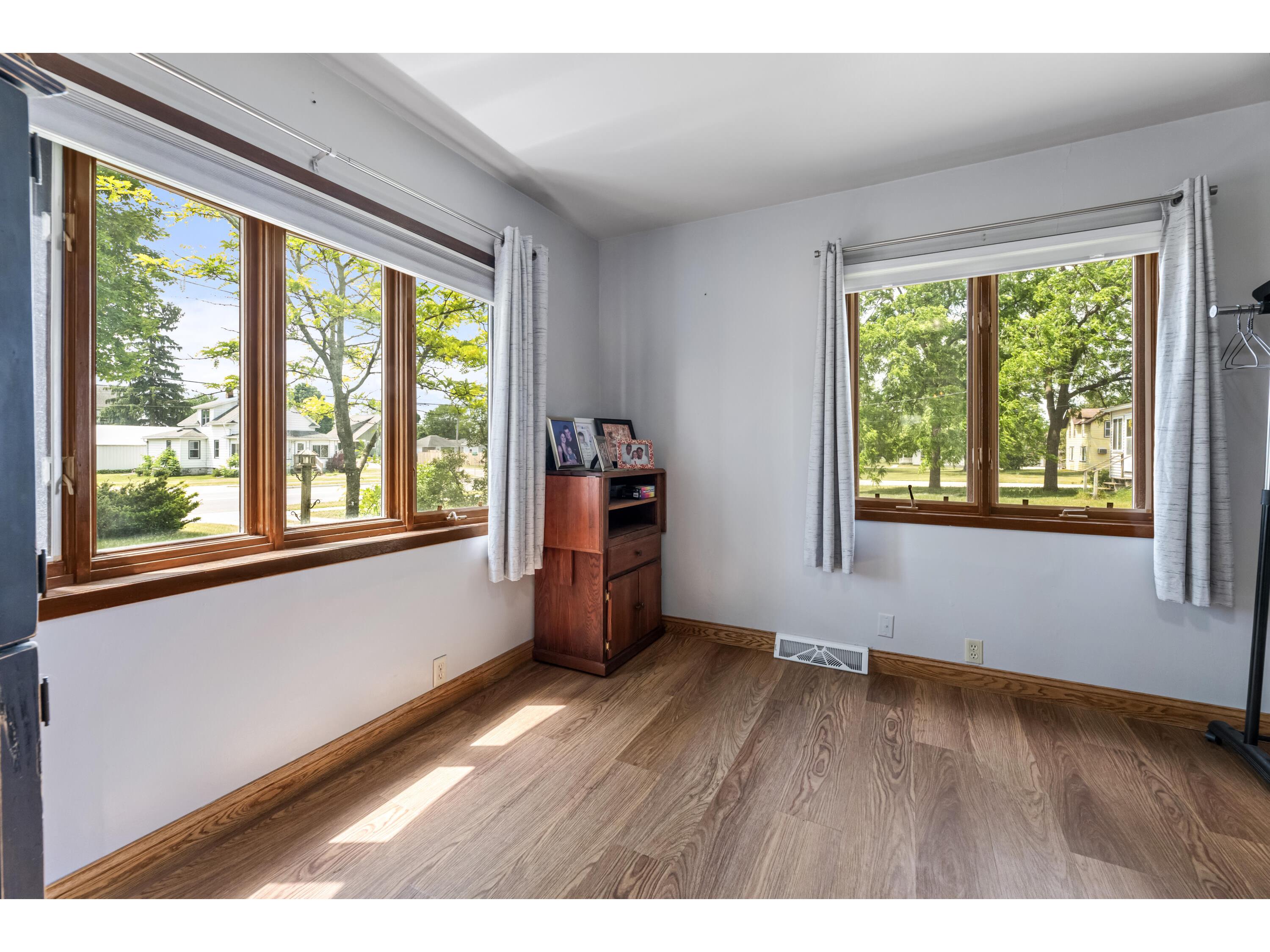 612 E Broadway Blair WI 54616 1965921 image12